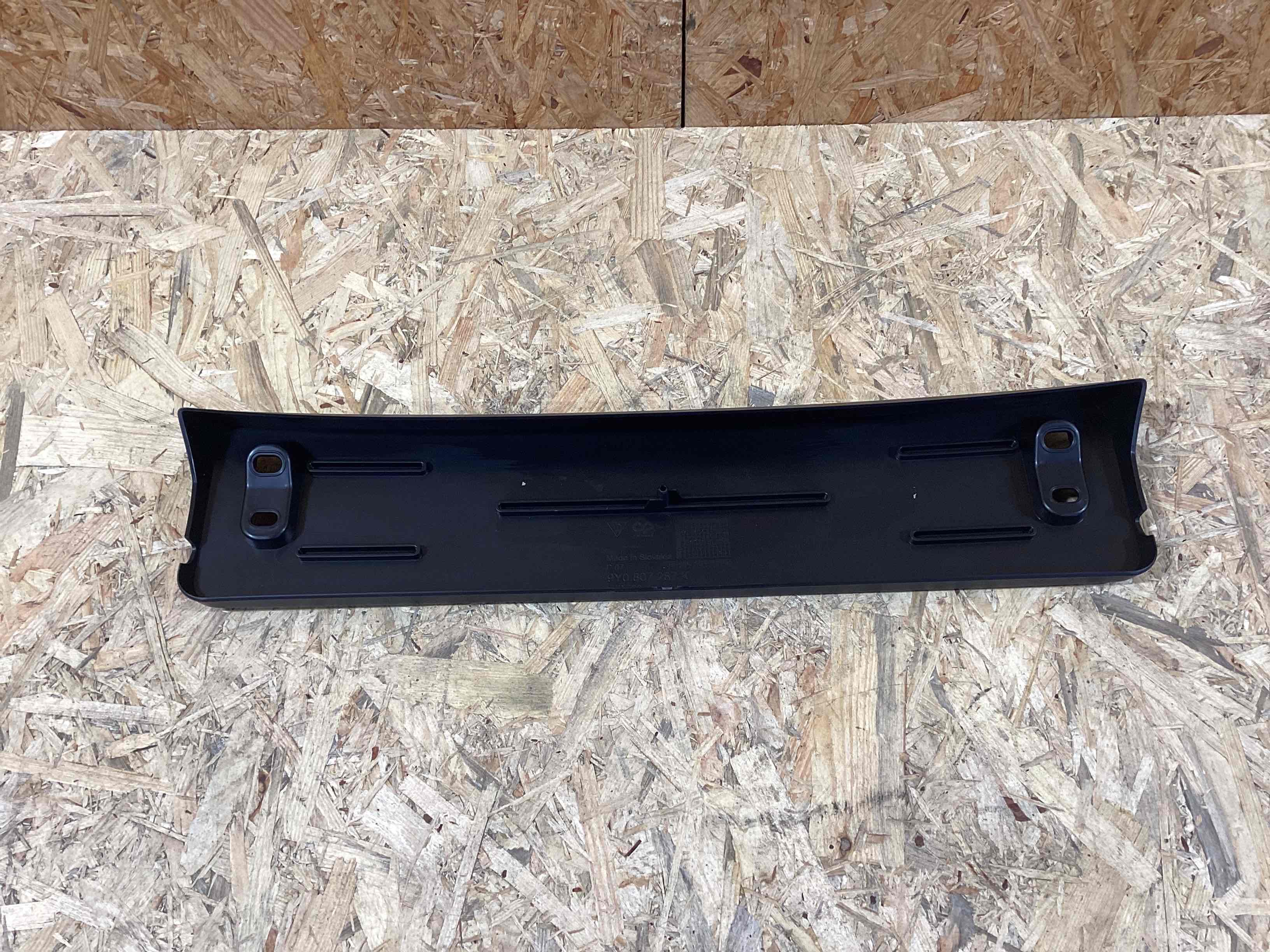 Накладка на бампер Porsche Cayenne 090426-107