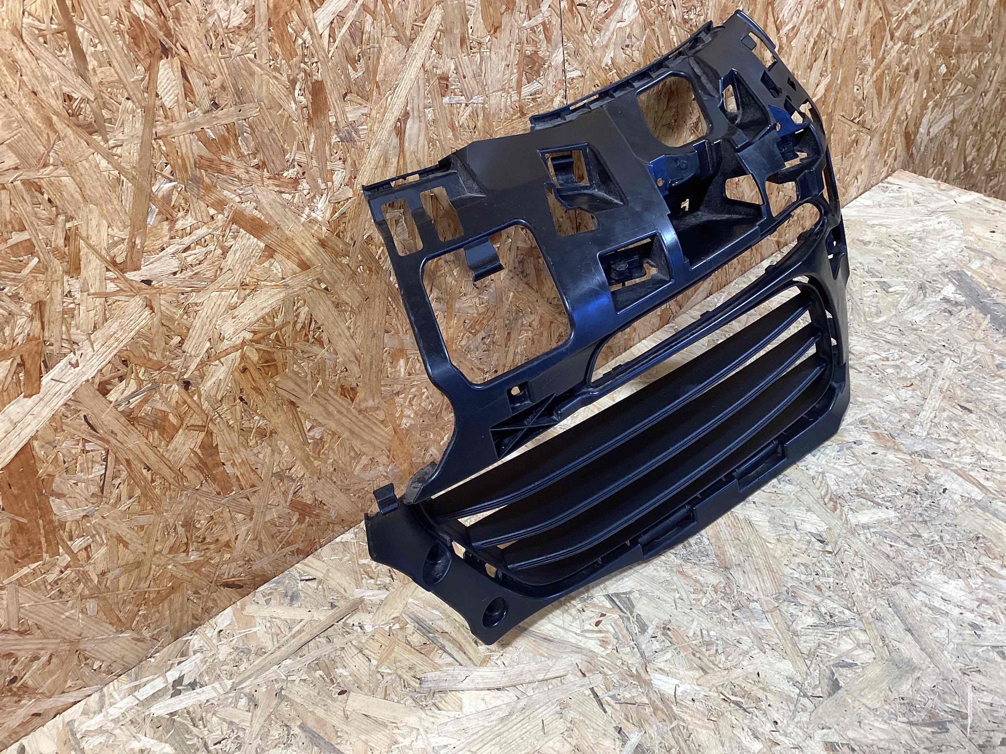 Заглушка, вставка (решетка) в бампер Porsche Boxster 718 090426-112