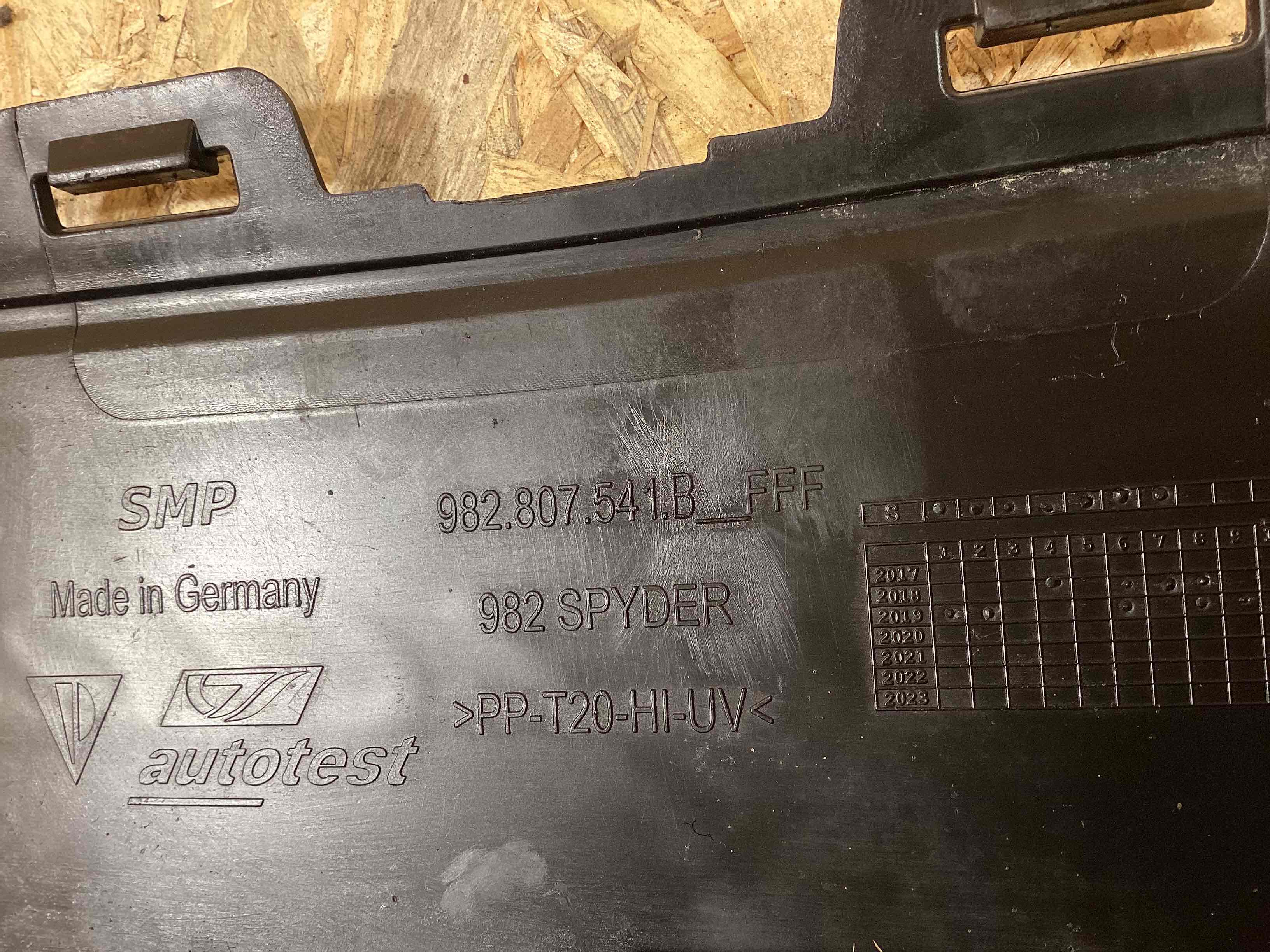 Юбка бампера нижняя Porsche Boxster 718 090426-114