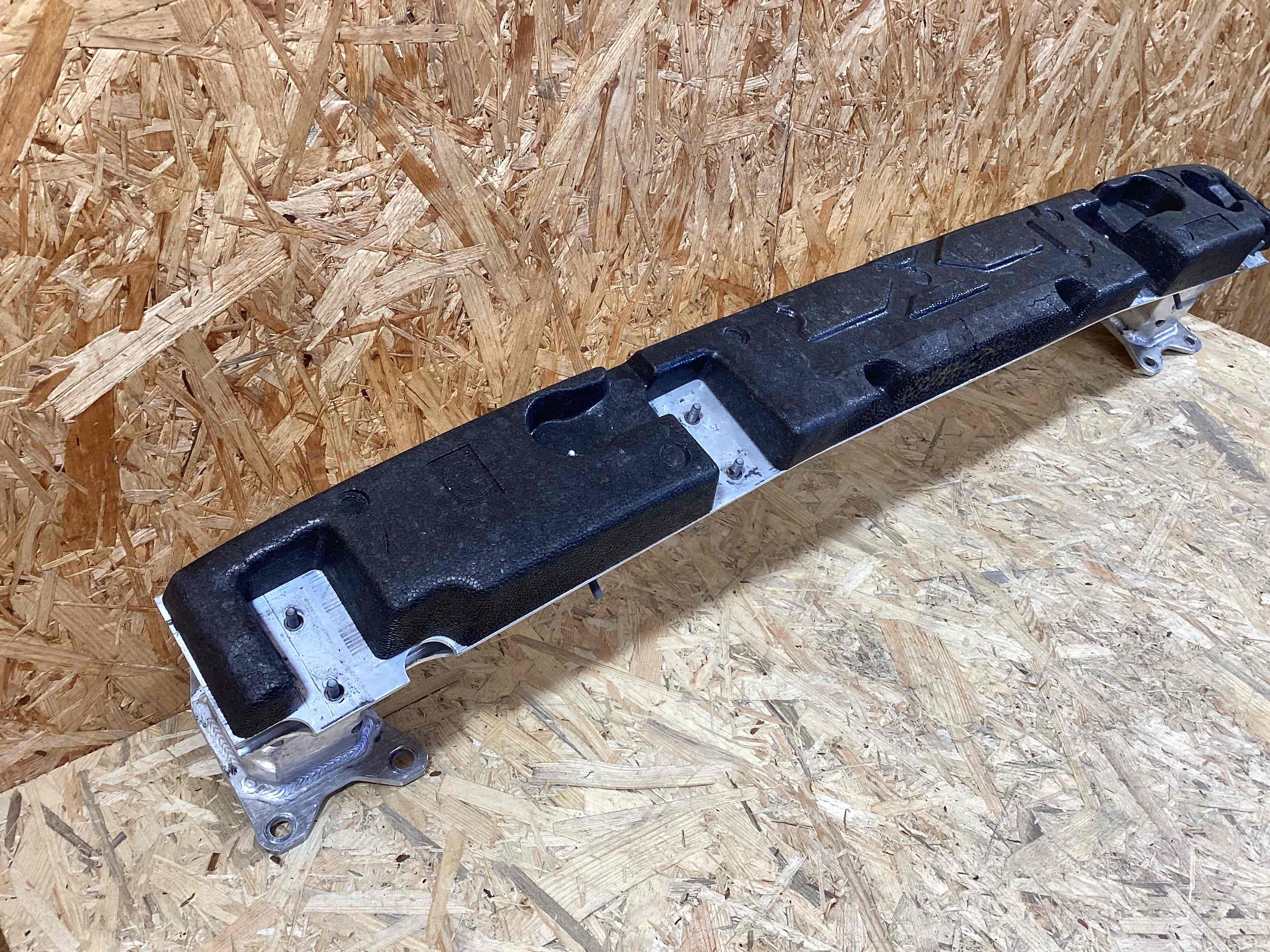 Усилитель бампера заднего Porsche 911 090426-116