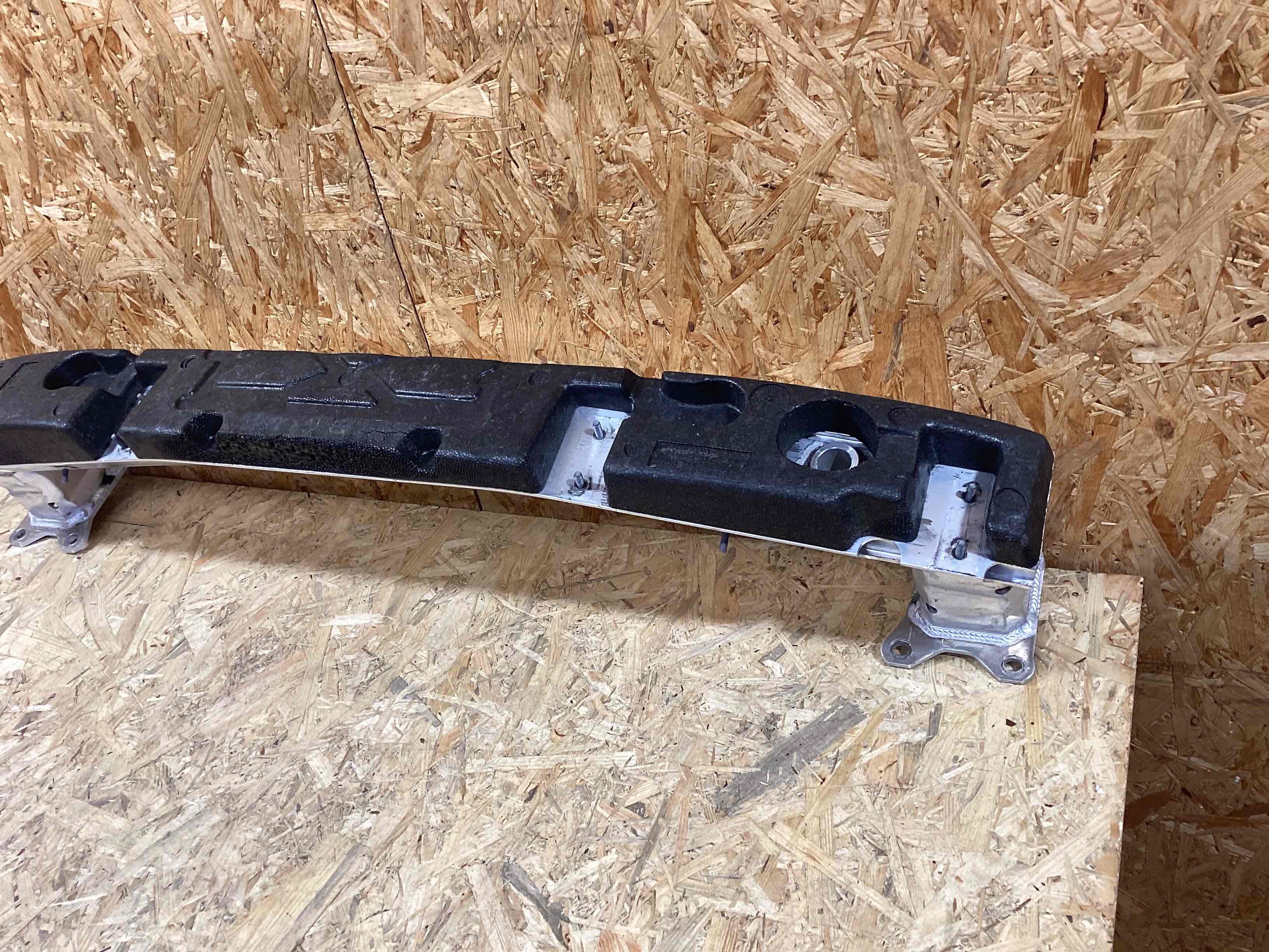 Усилитель бампера заднего Porsche 911 090426-116