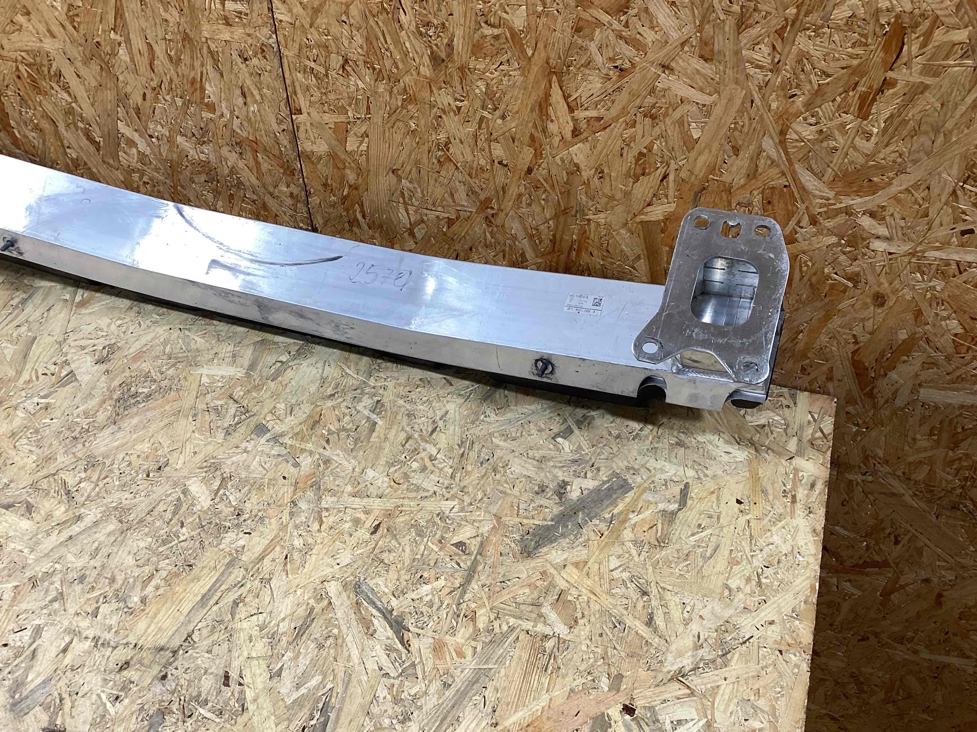 Усилитель бампера заднего Porsche 911 090426-116