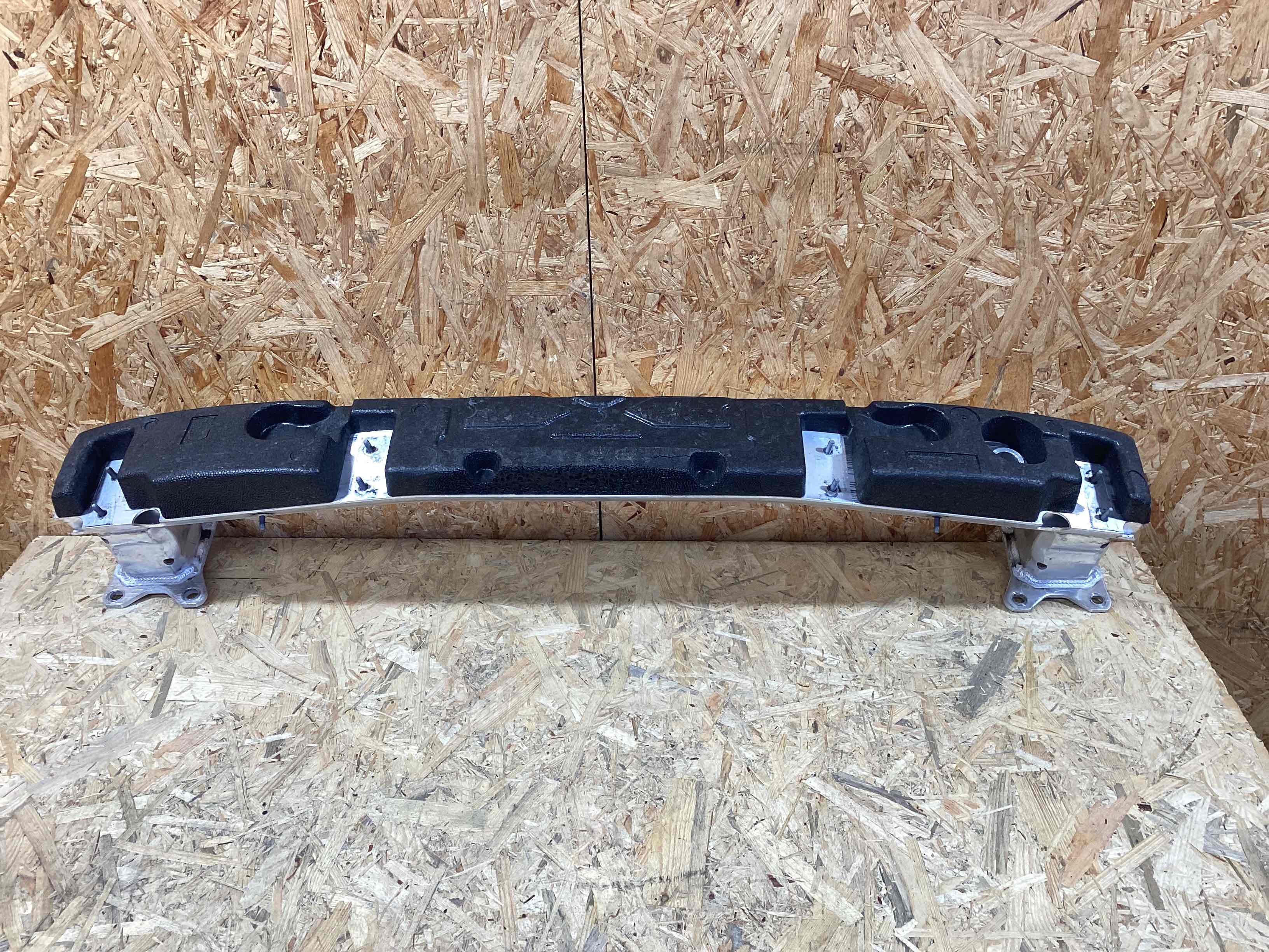 Усилитель бампера заднего Porsche 911 090426-116