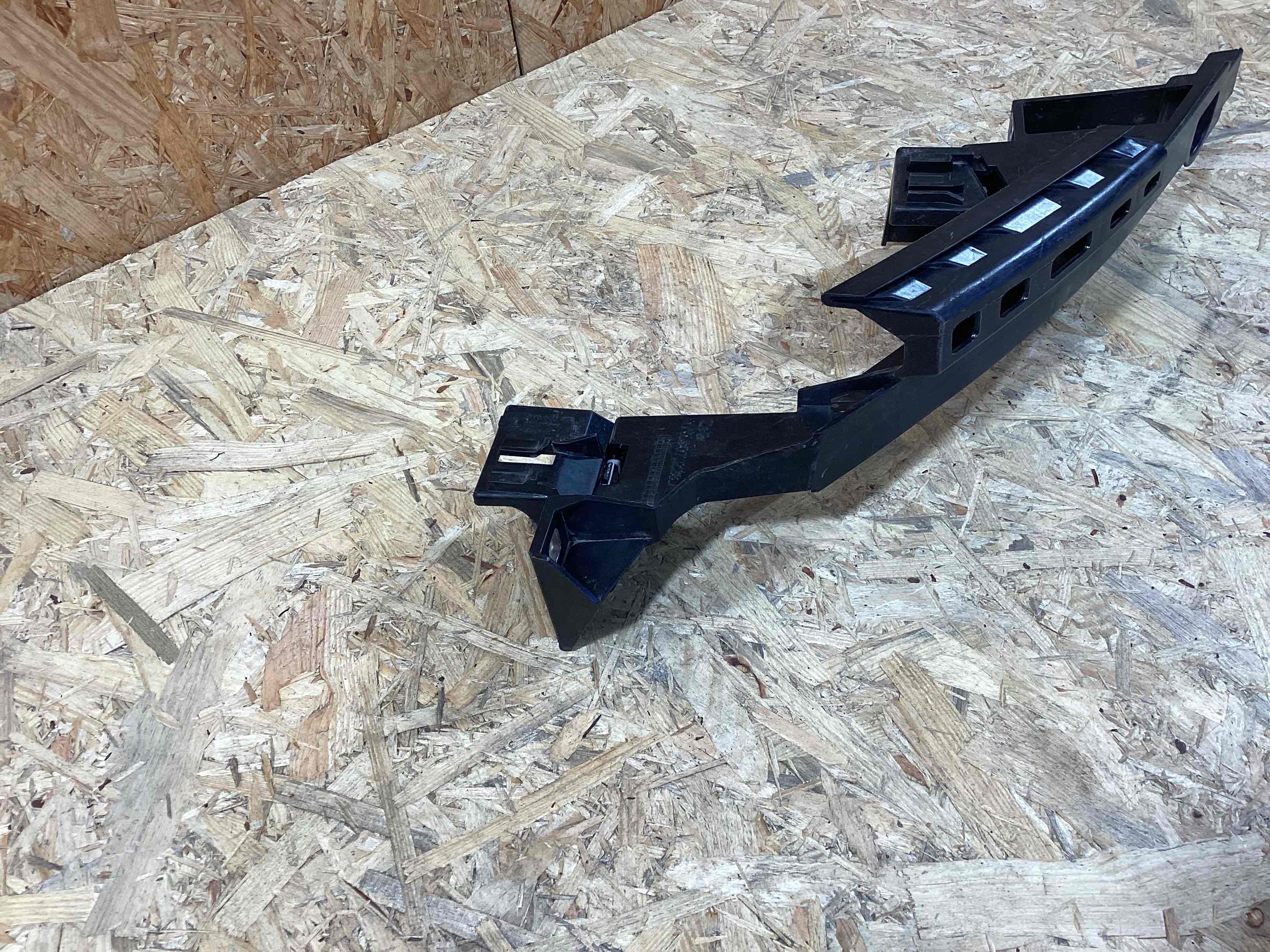 Крепление фары Porsche Cayenne 090426-118