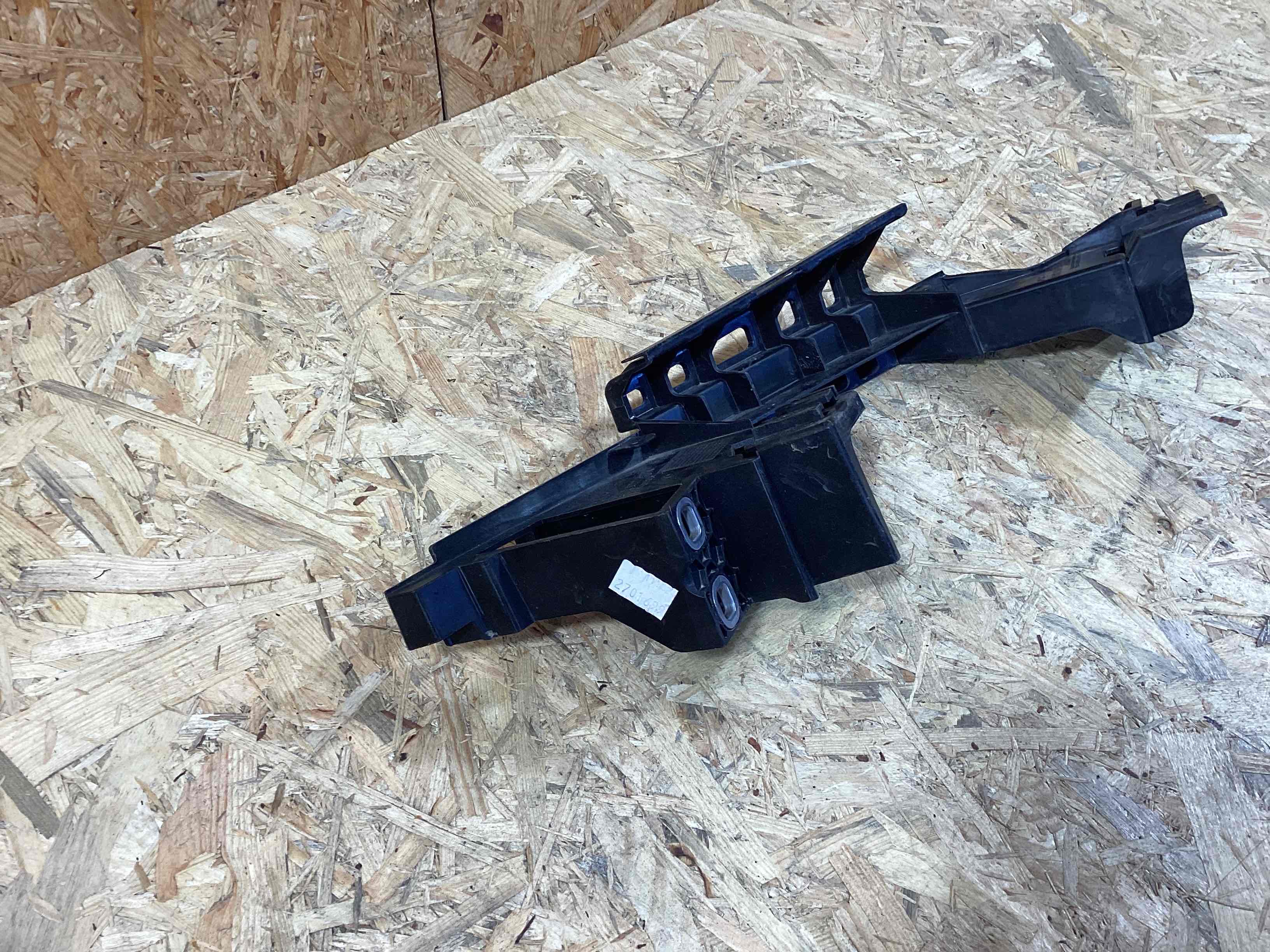 Крепление фары Porsche Cayenne 090426-118