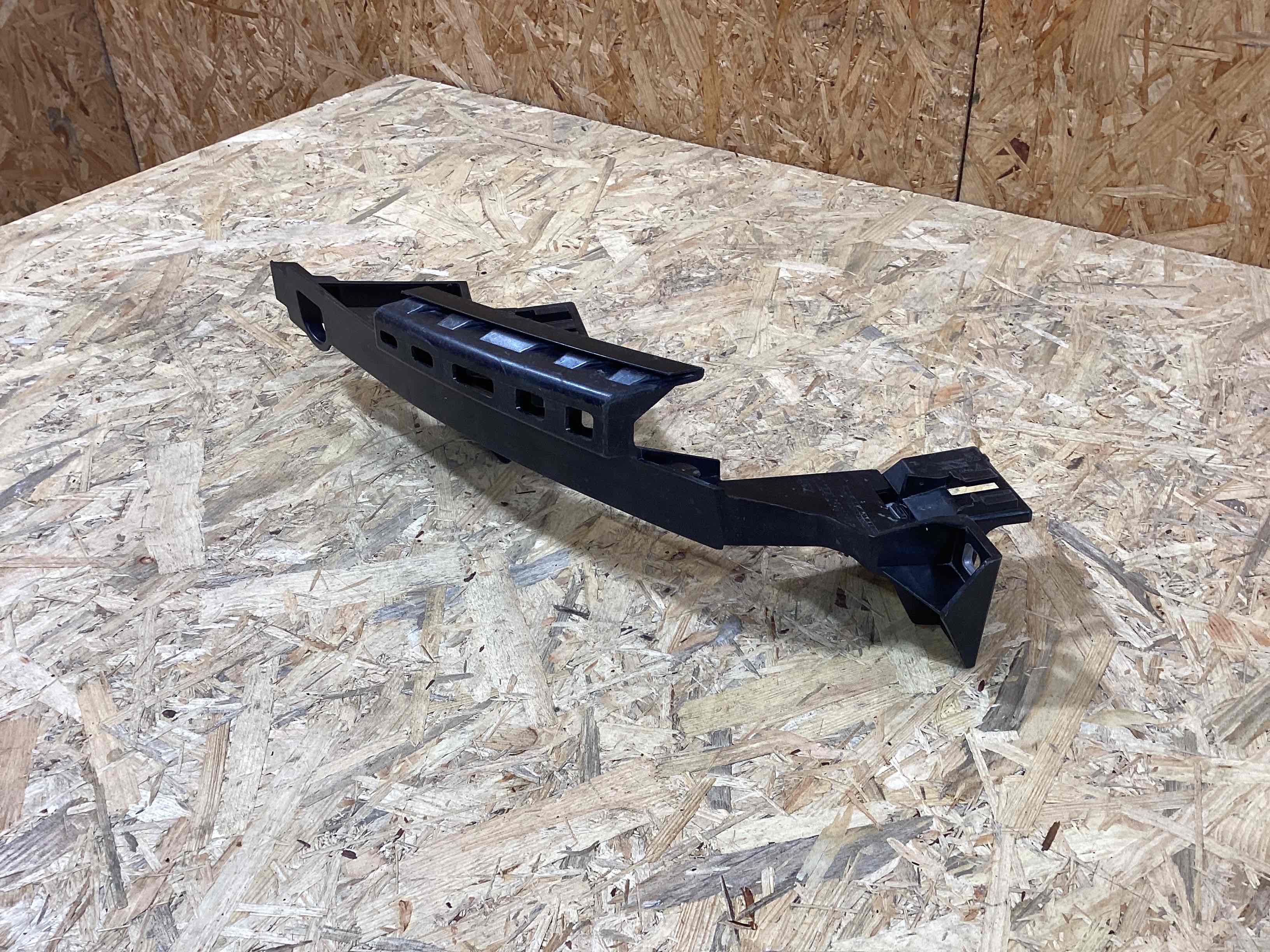 Крепление фары Porsche Cayenne 090426-120