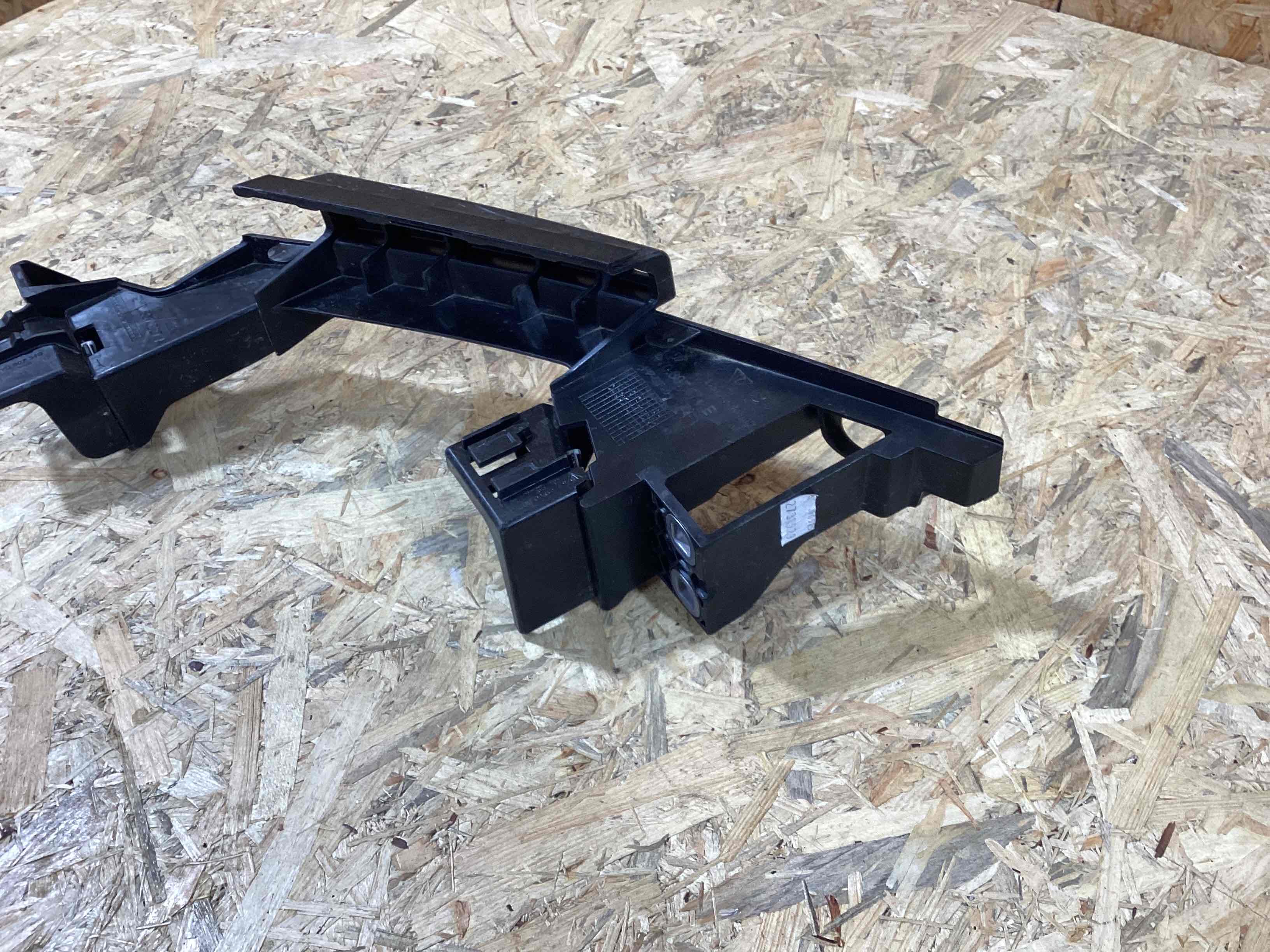 Крепление фары Porsche Cayenne 090426-120