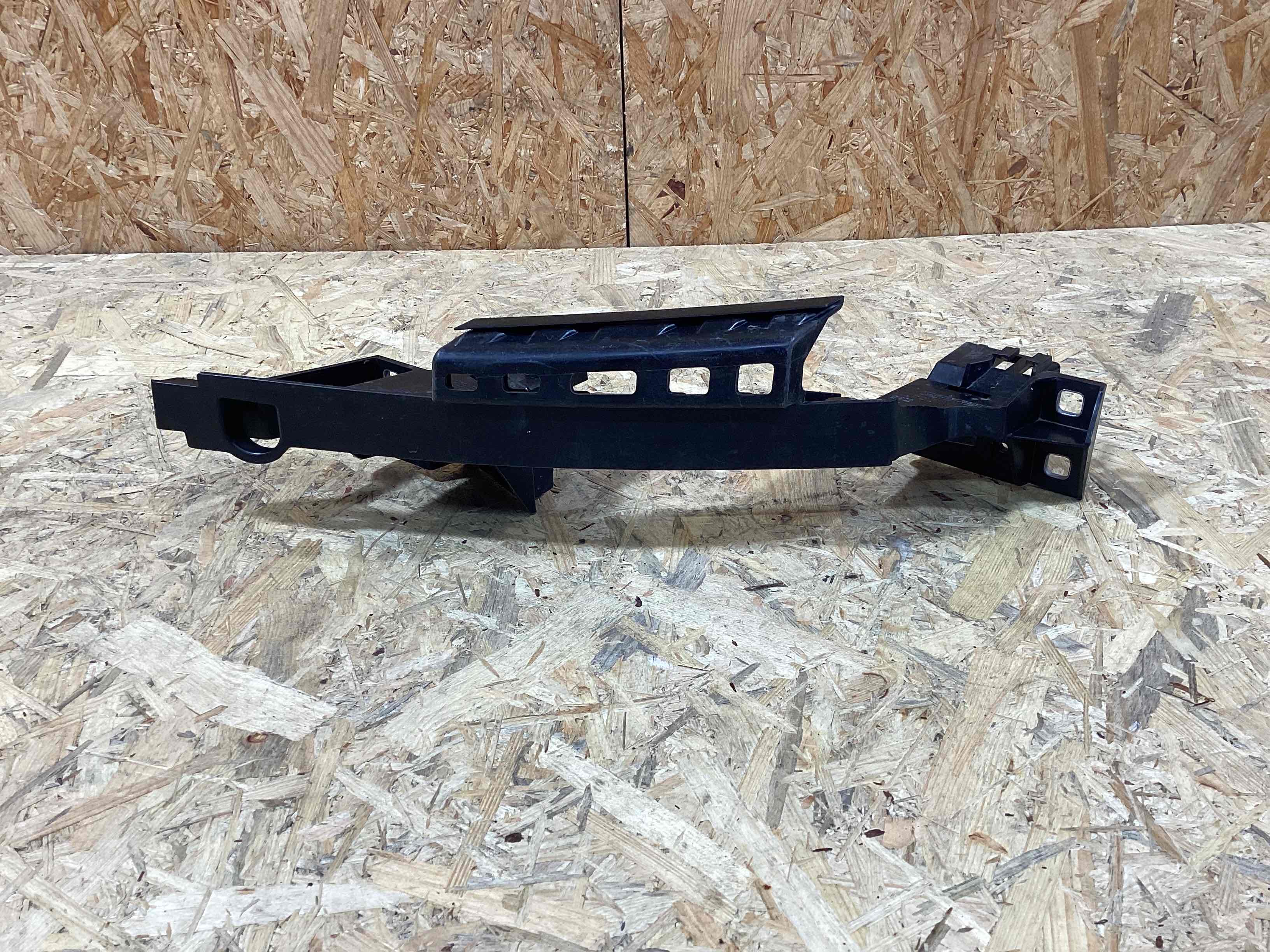 Крепление фары Porsche Cayenne 090426-120