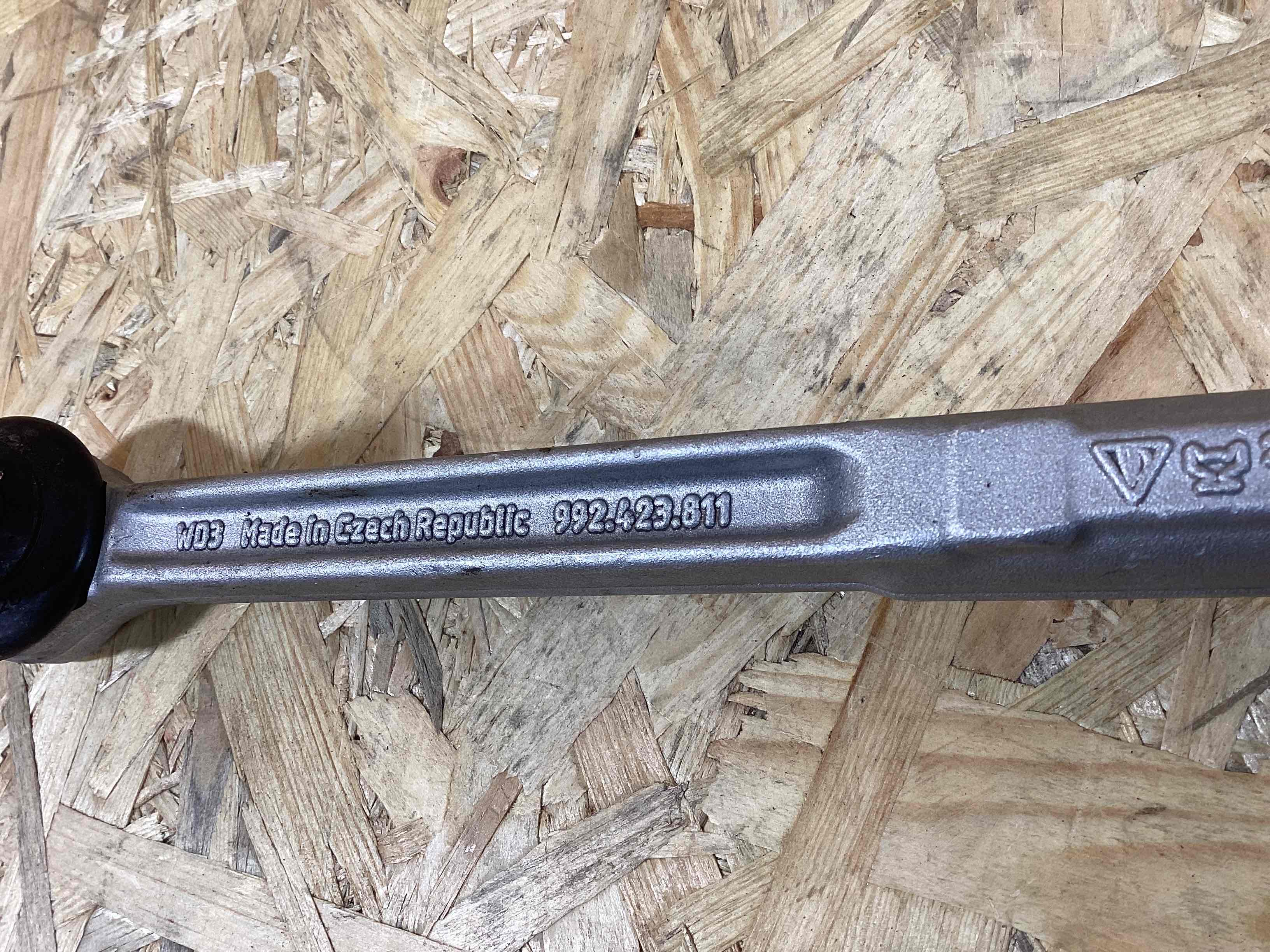 Наконечник рулевой Porsche 911 090526-127