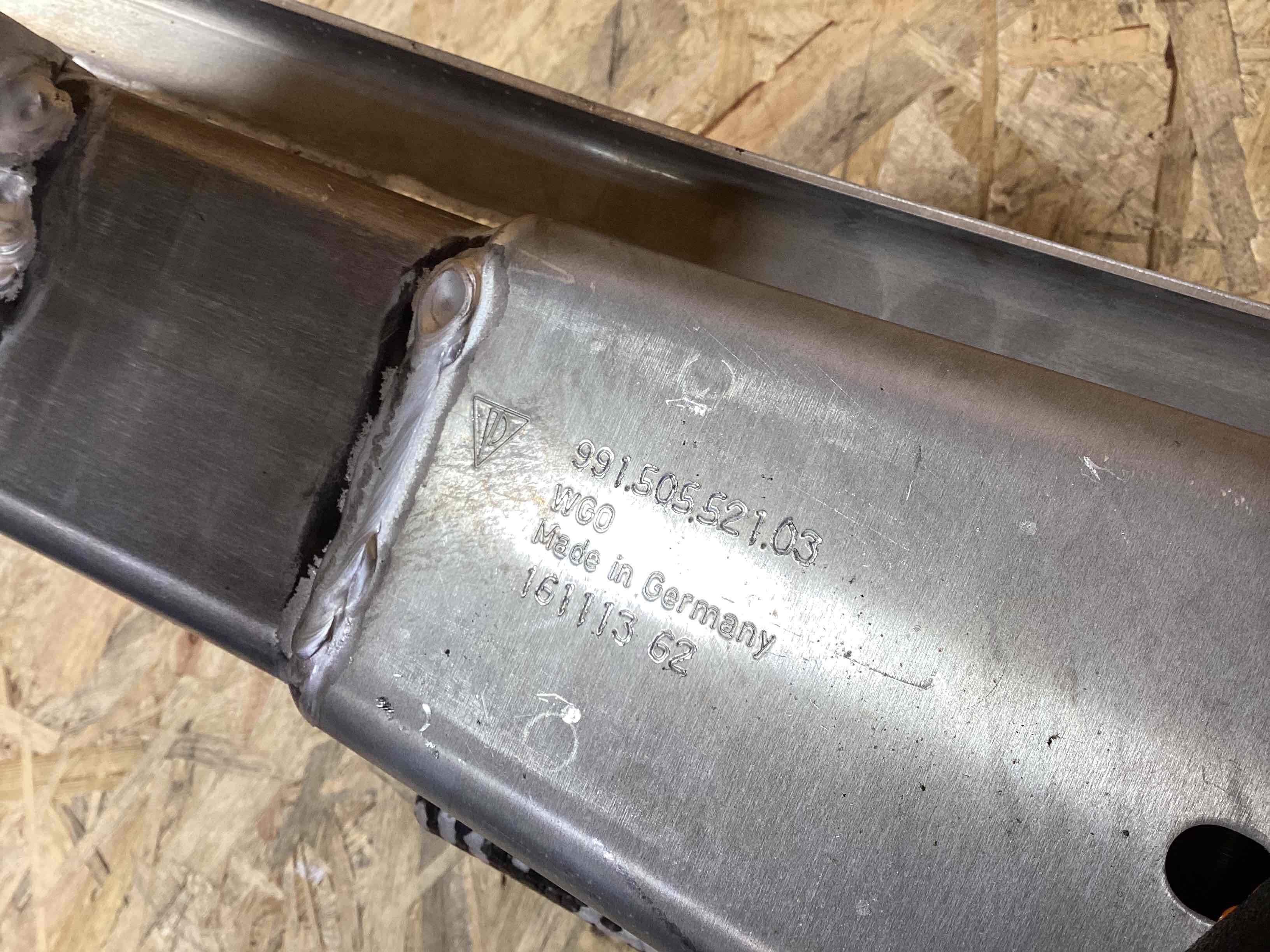 Усилитель бампера переднего Porsche 911 090726-102