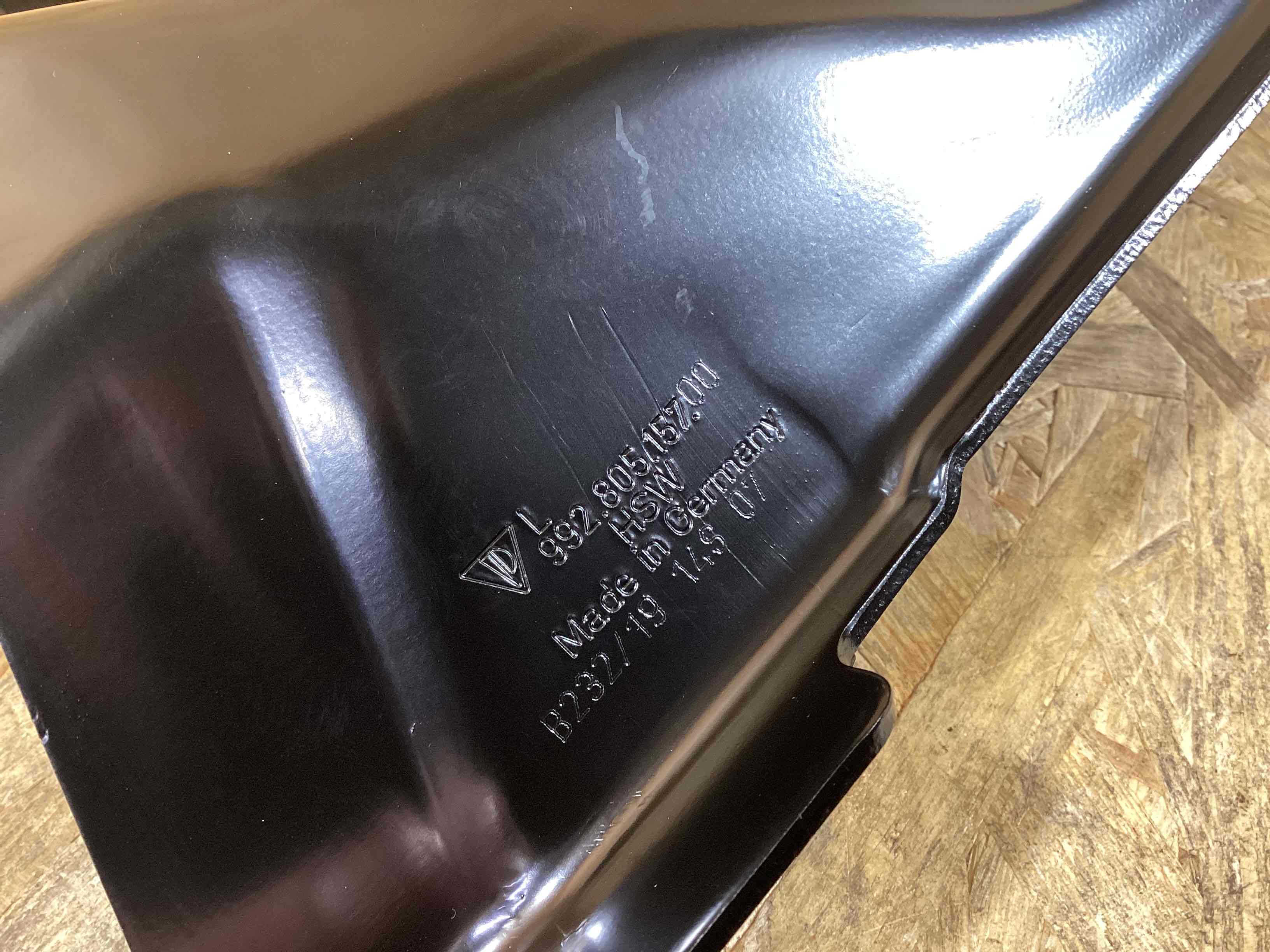 Лонжерон лівий Porsche 911 090926-106