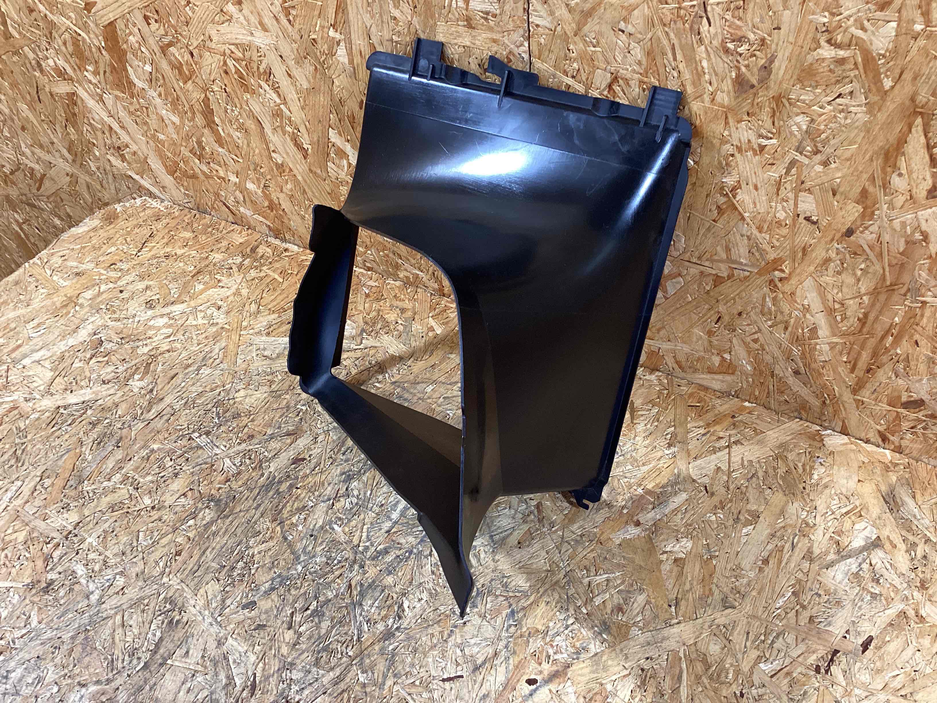 Воздуховод Porsche Macan 091025-103