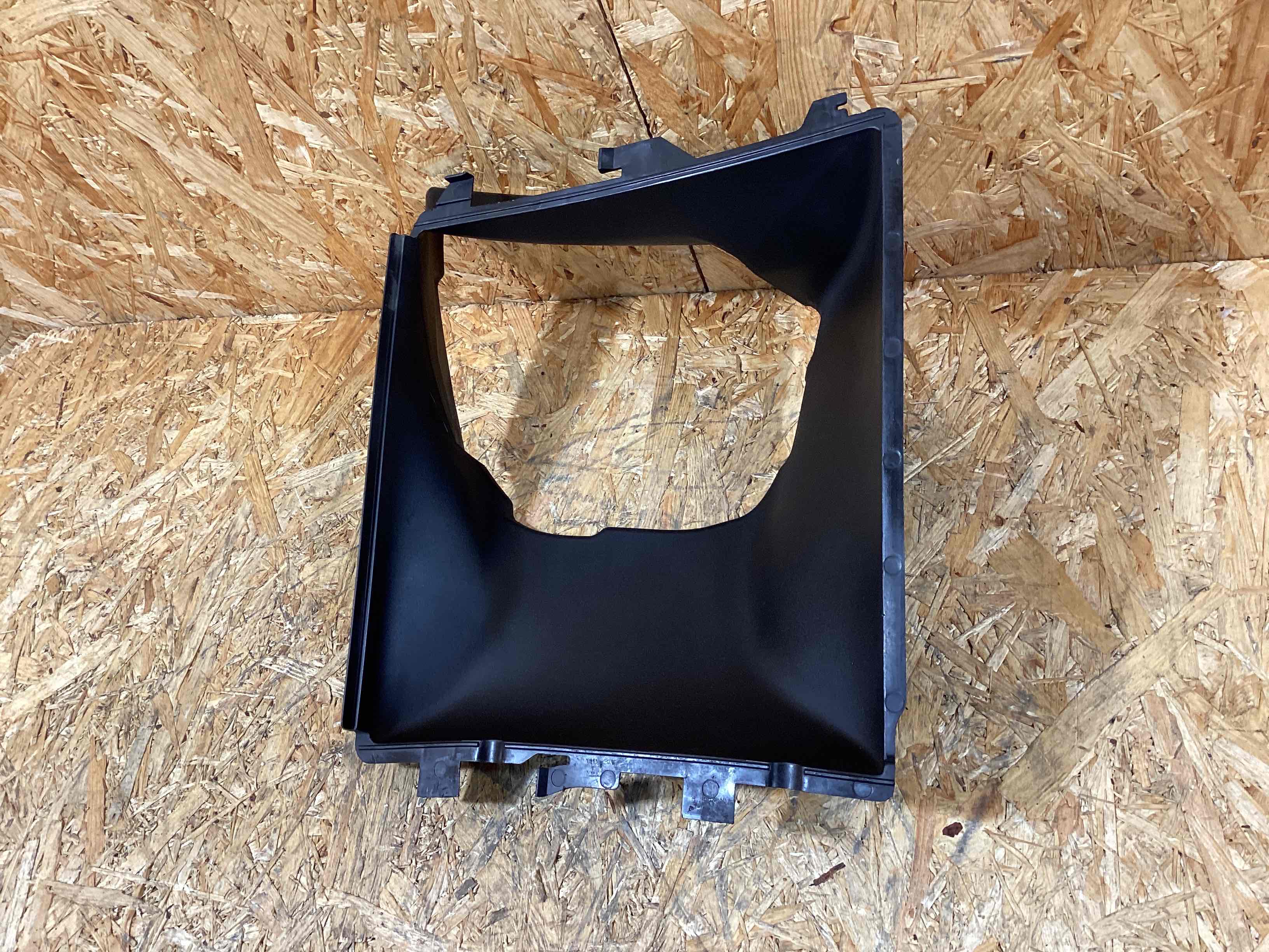 Воздуховод Porsche Macan 091025-104