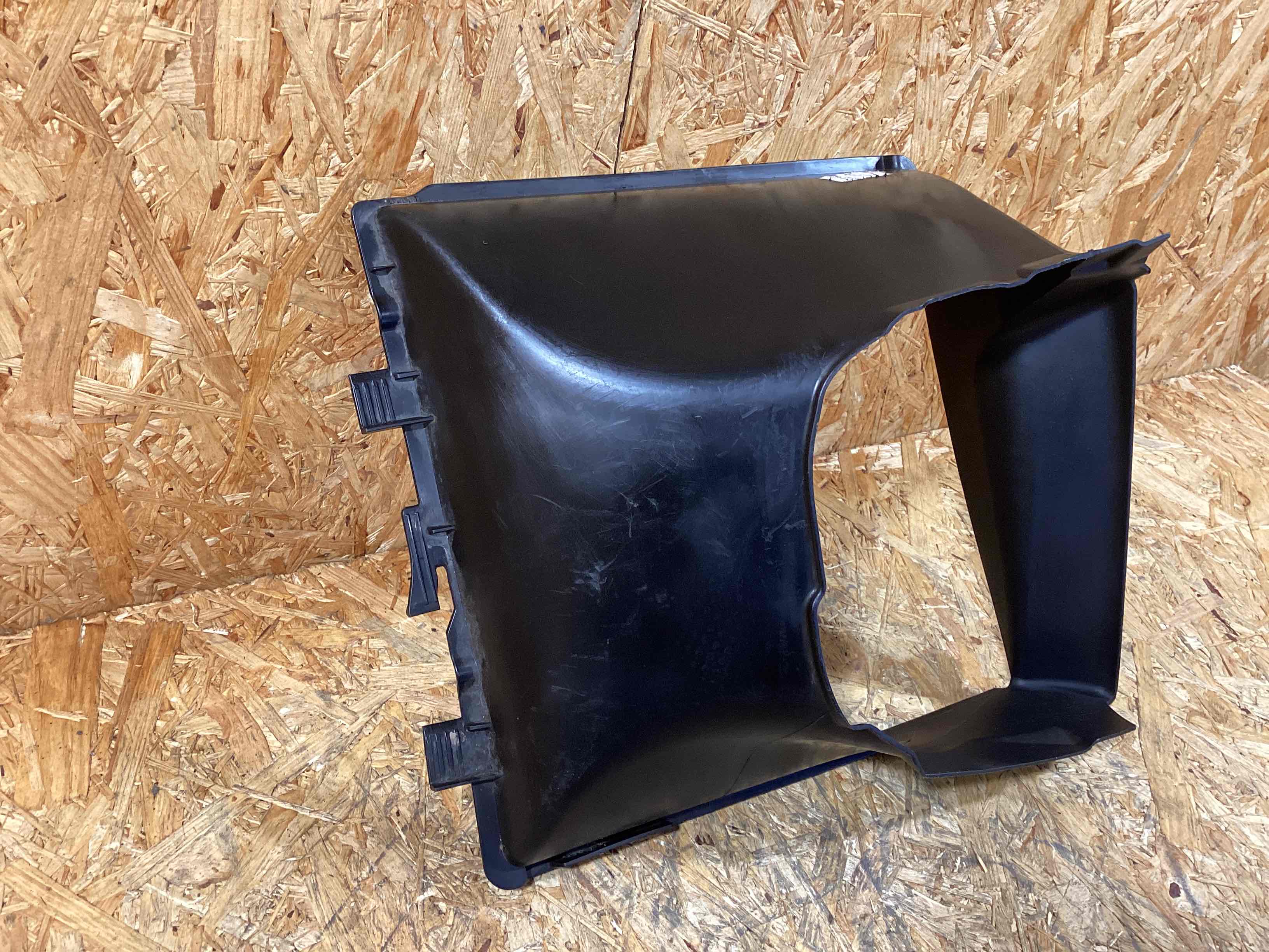 Воздуховод Porsche Macan 091025-104