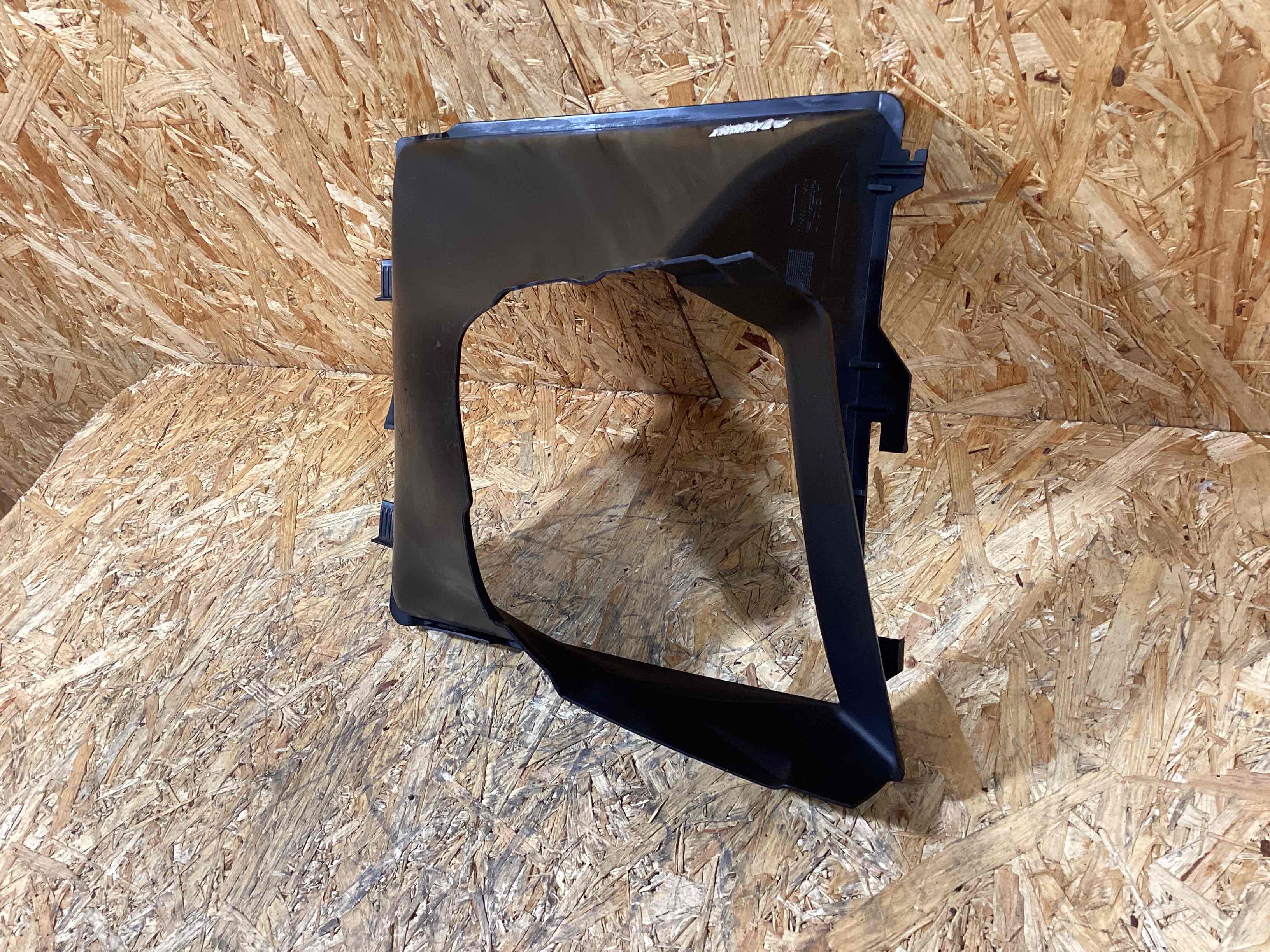 Воздуховод Porsche Macan 091025-104