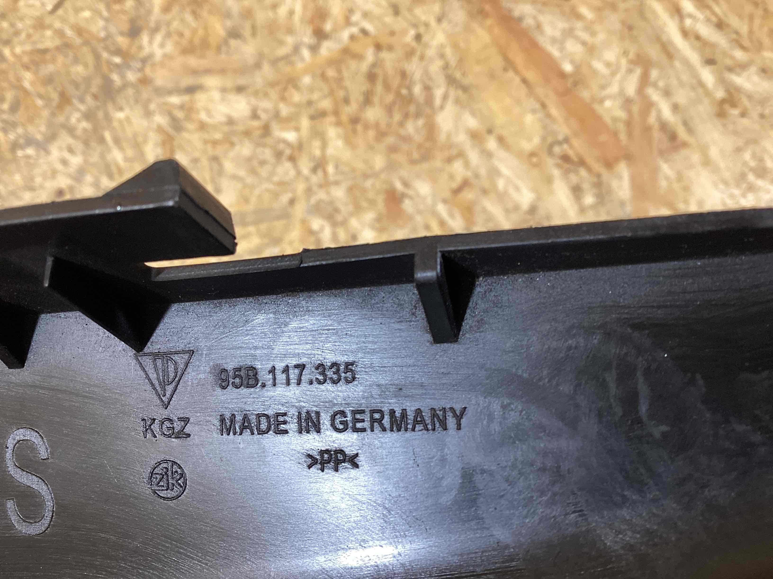 Воздуховод Porsche Macan 091025-104