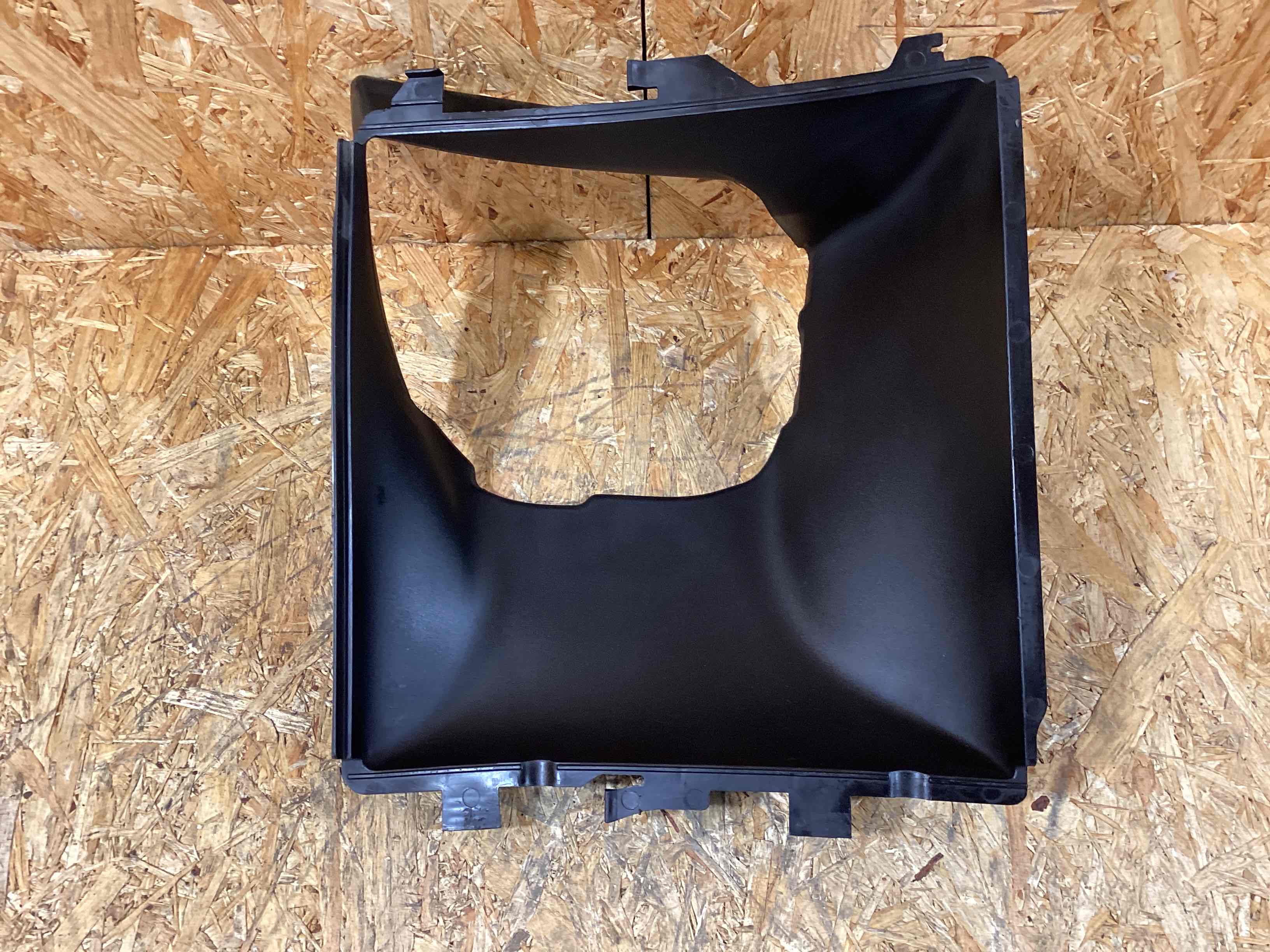 Воздуховод Porsche Macan 091025-104