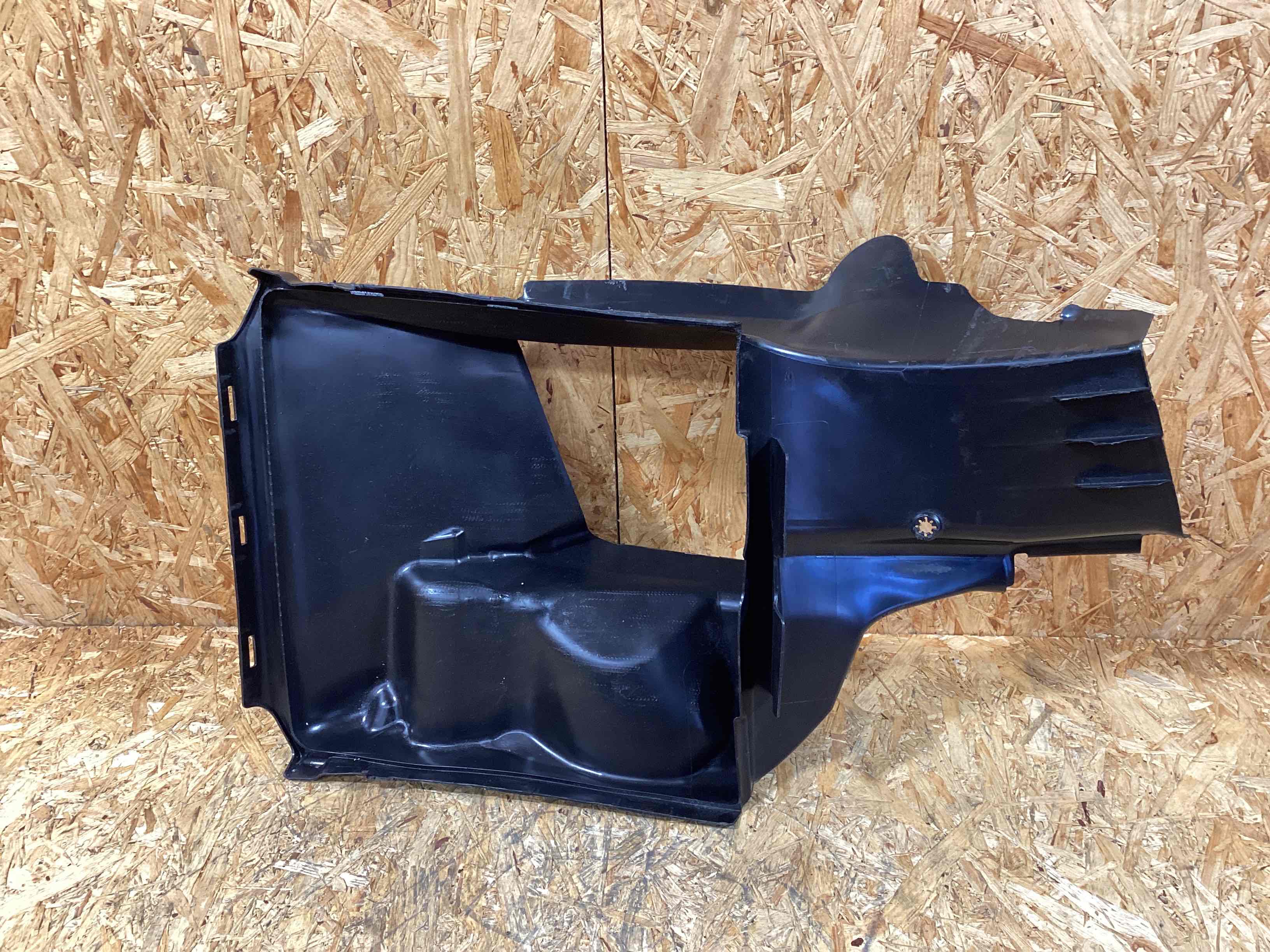 Воздуховод Porsche 911 091025-106