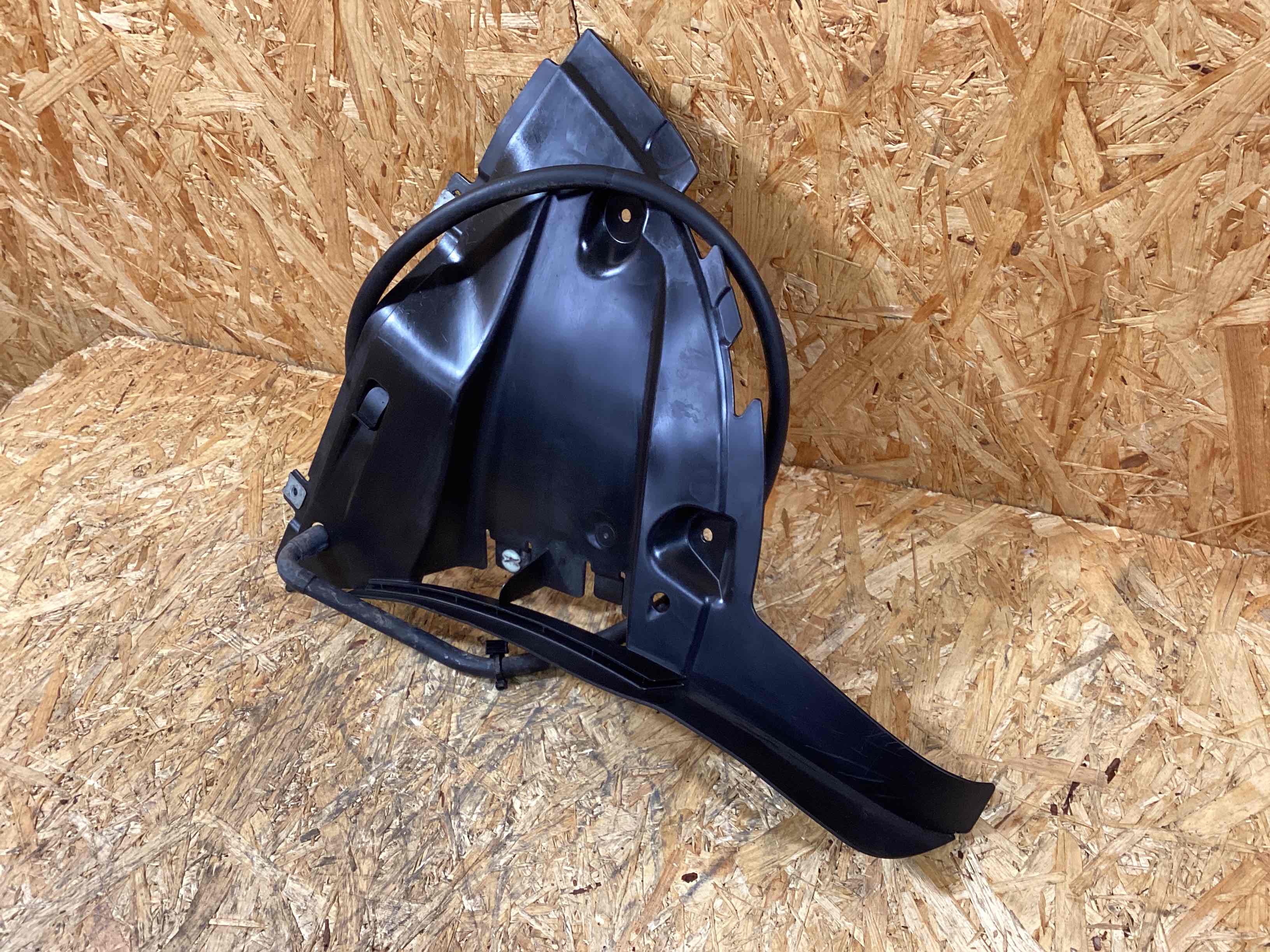 Защита арок передняя левая (подкрылок) Porsche Macan 091025-111