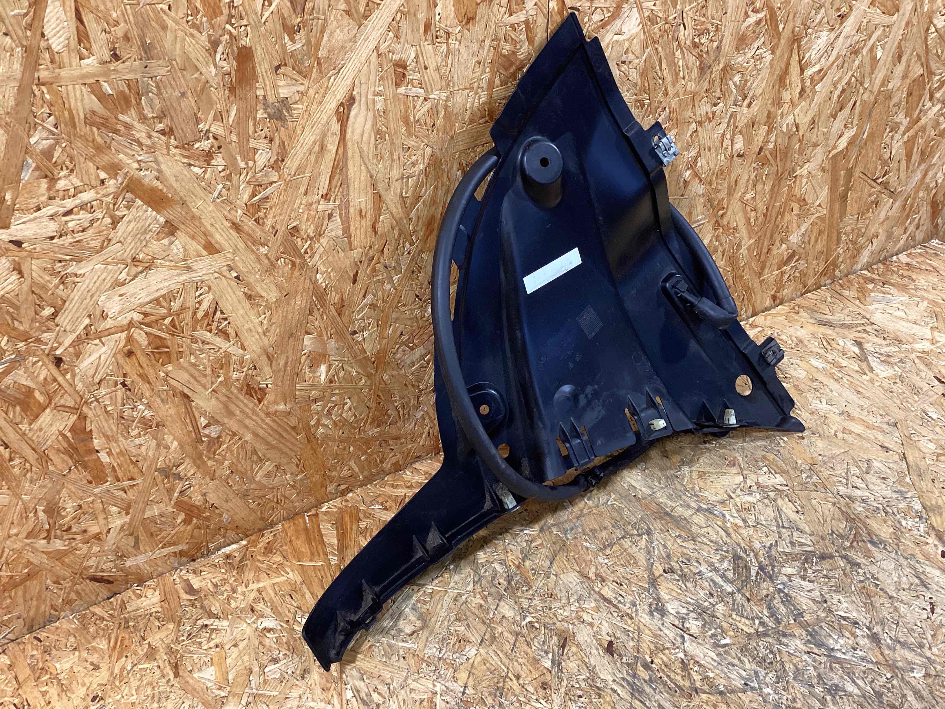 Защита арок передняя левая (подкрылок) Porsche Macan 091025-111