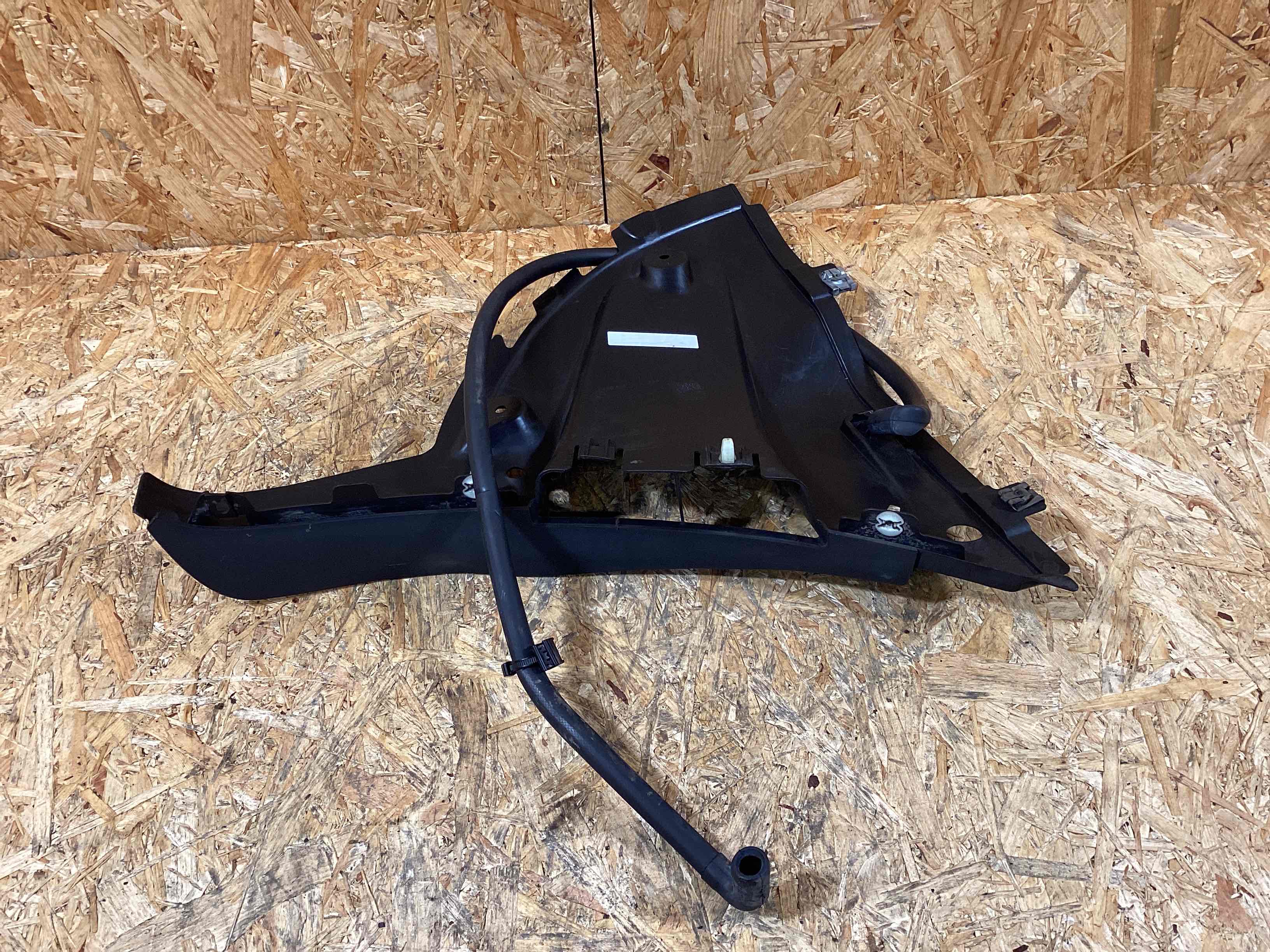 Защита арок передняя левая (подкрылок) Porsche Macan 091025-111