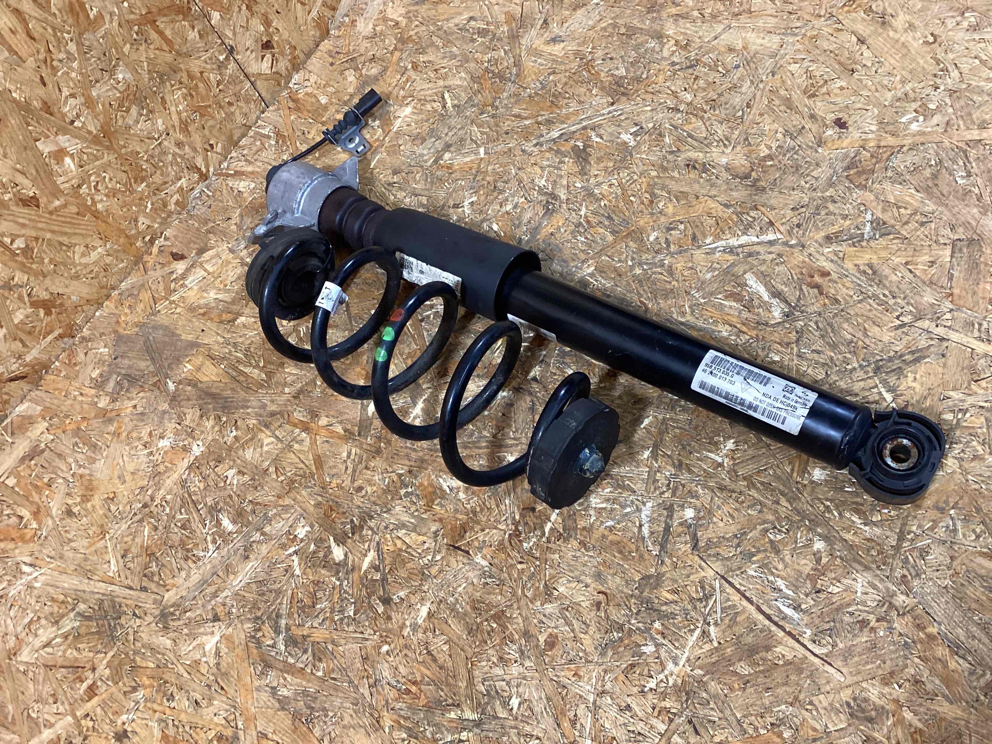 Амортизатор задний Porsche Macan 091025-121