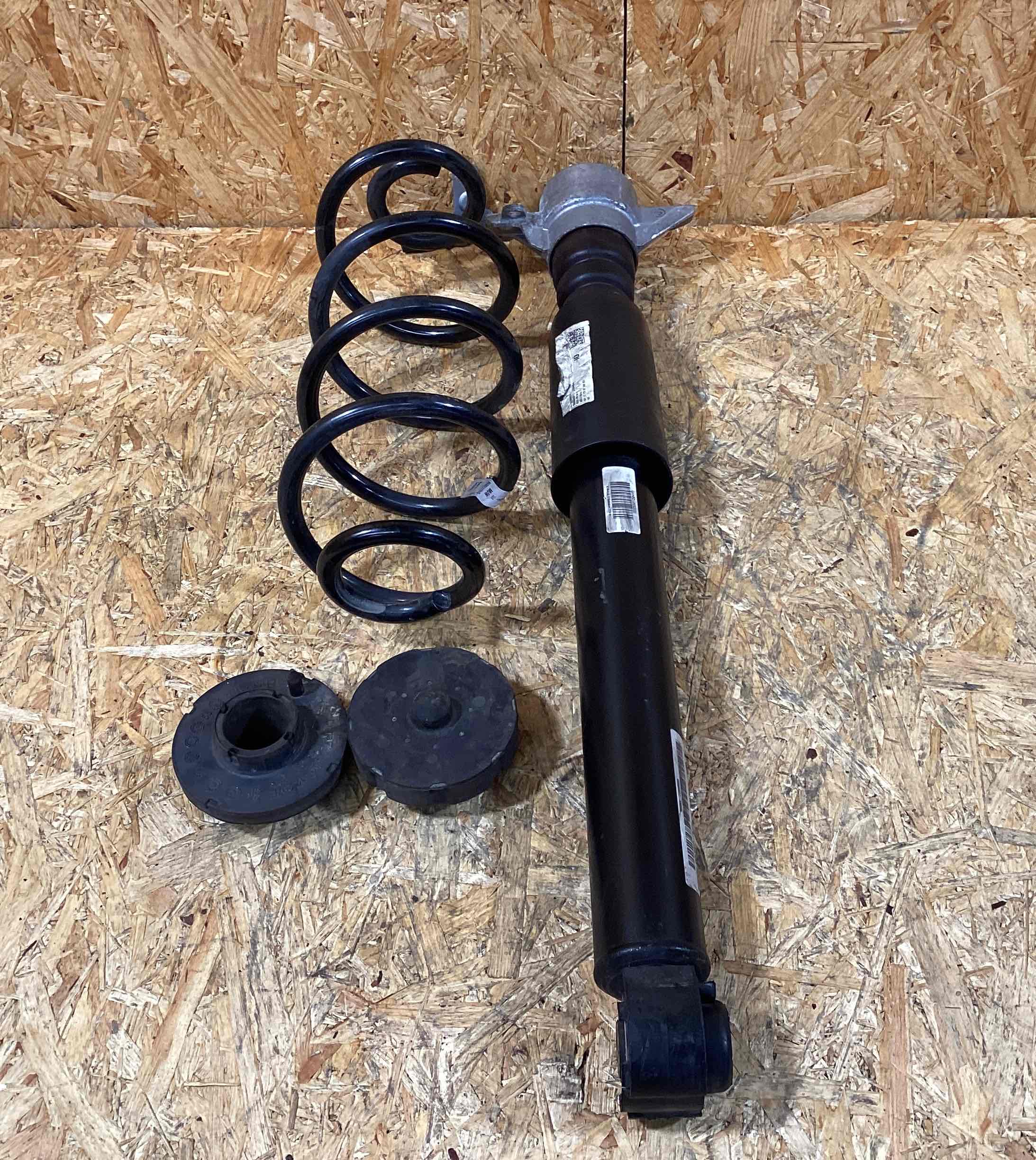 Амортизатор задний Porsche Macan 091025-121