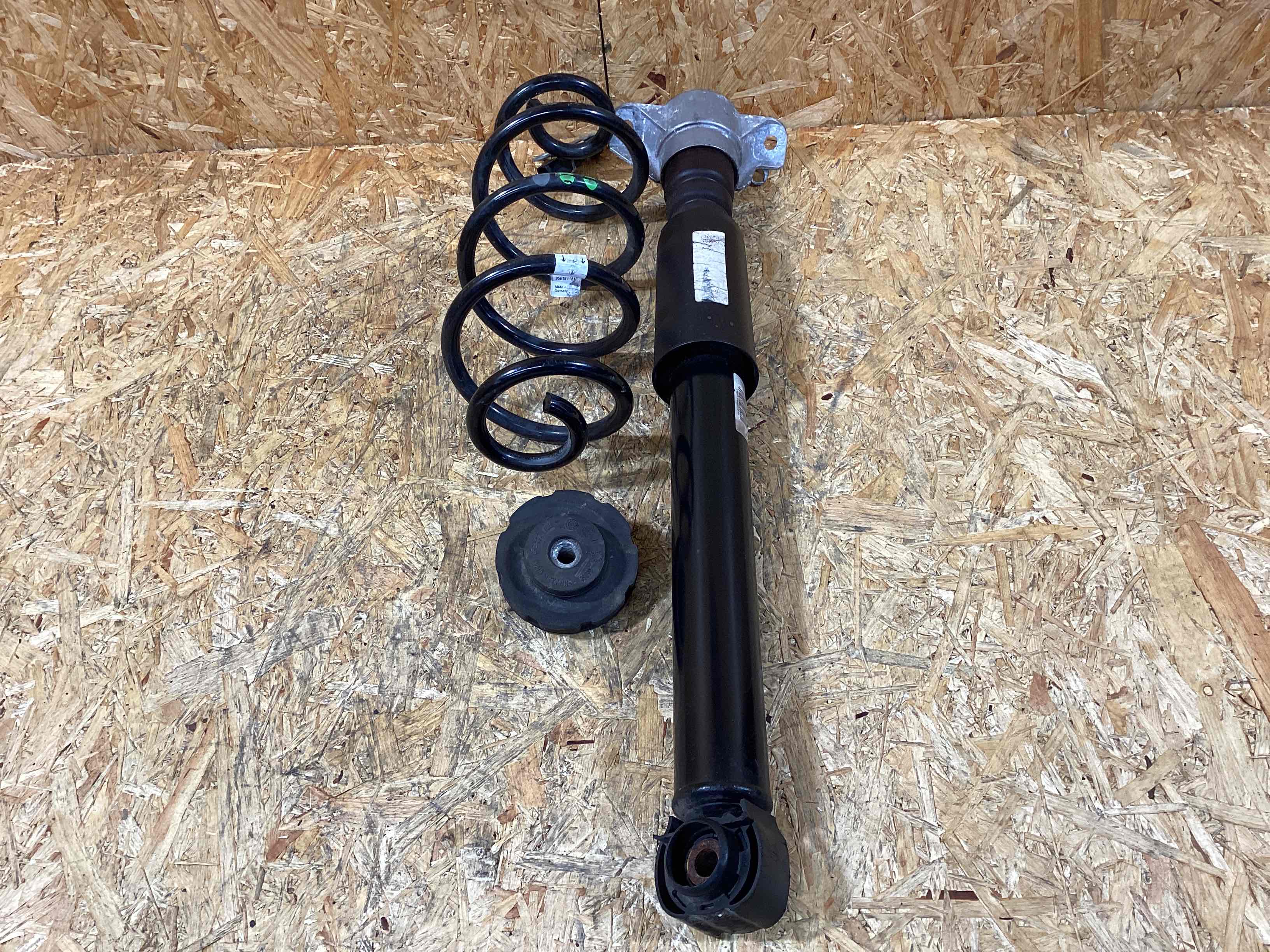 Амортизатор задний Porsche Macan 091025-122