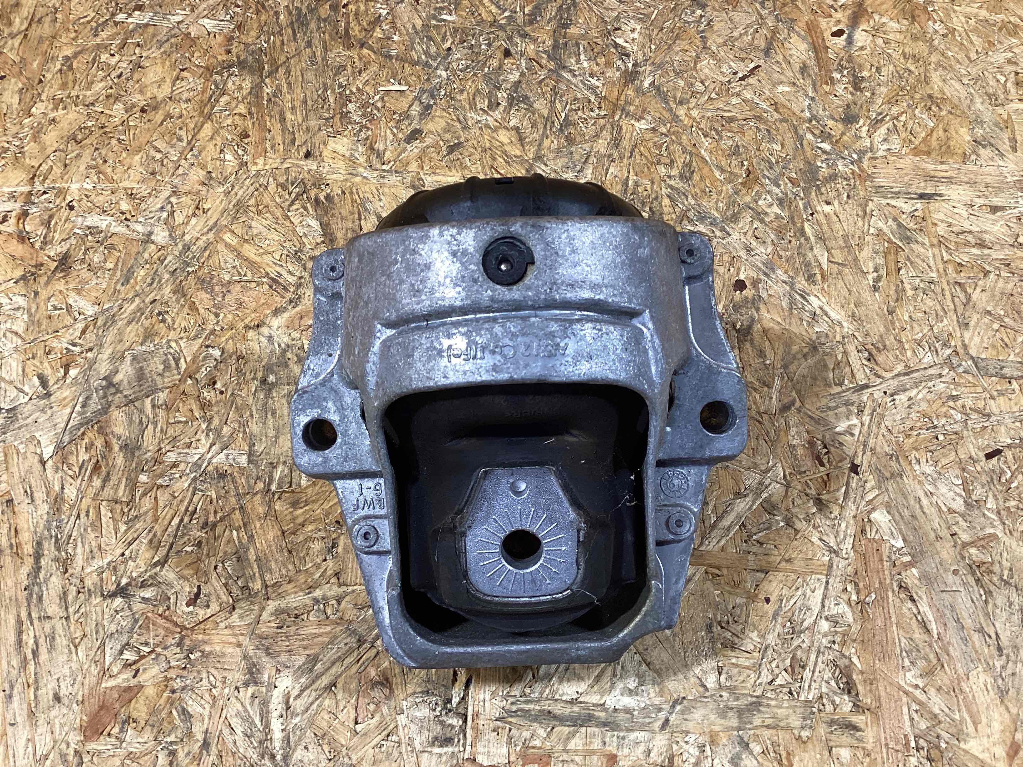 Подушка крепления двигателя Porsche Macan 091025-139