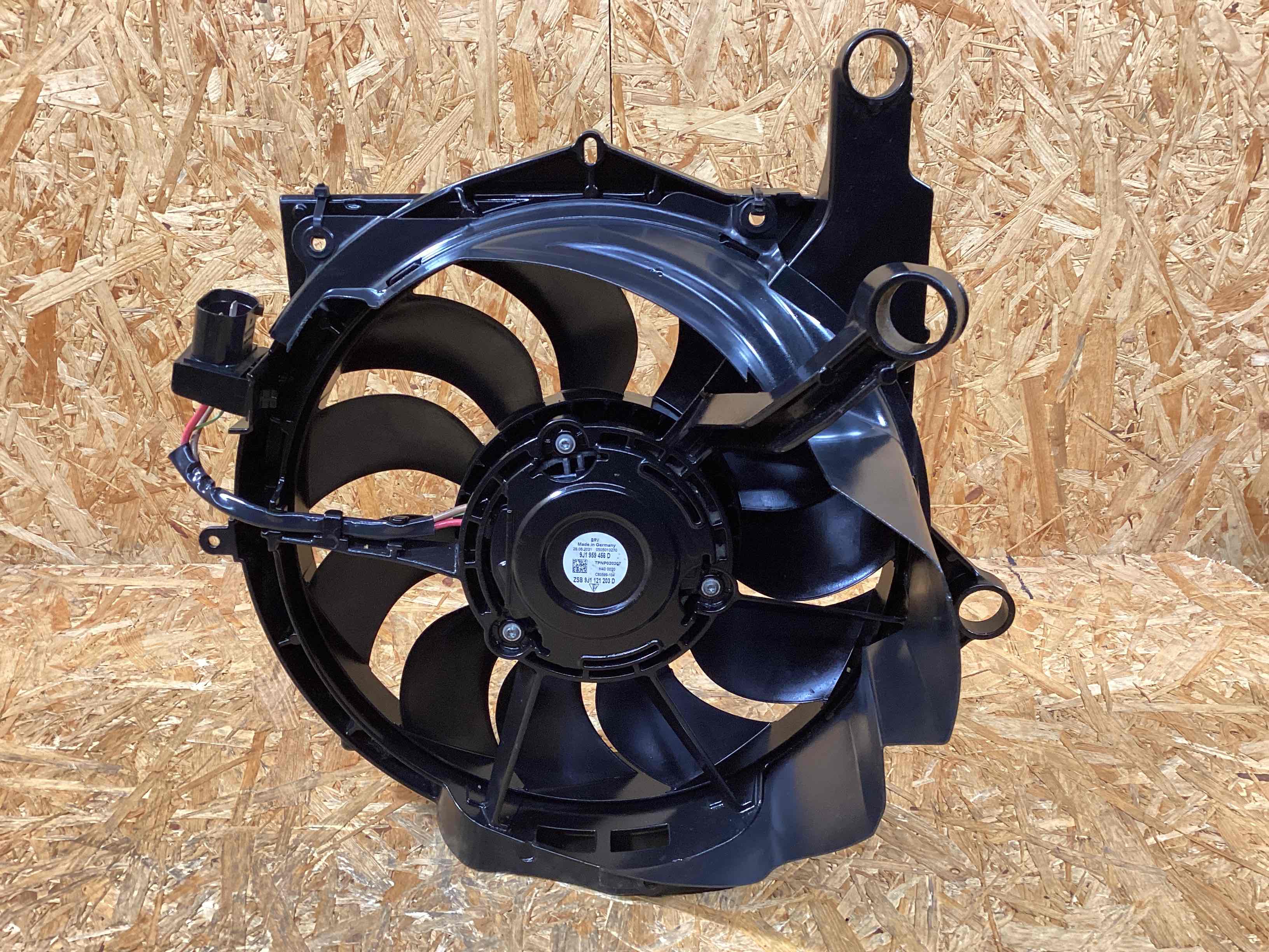 Вентилятор радиатора, вентиляторы Porsche Taycan 091225-106