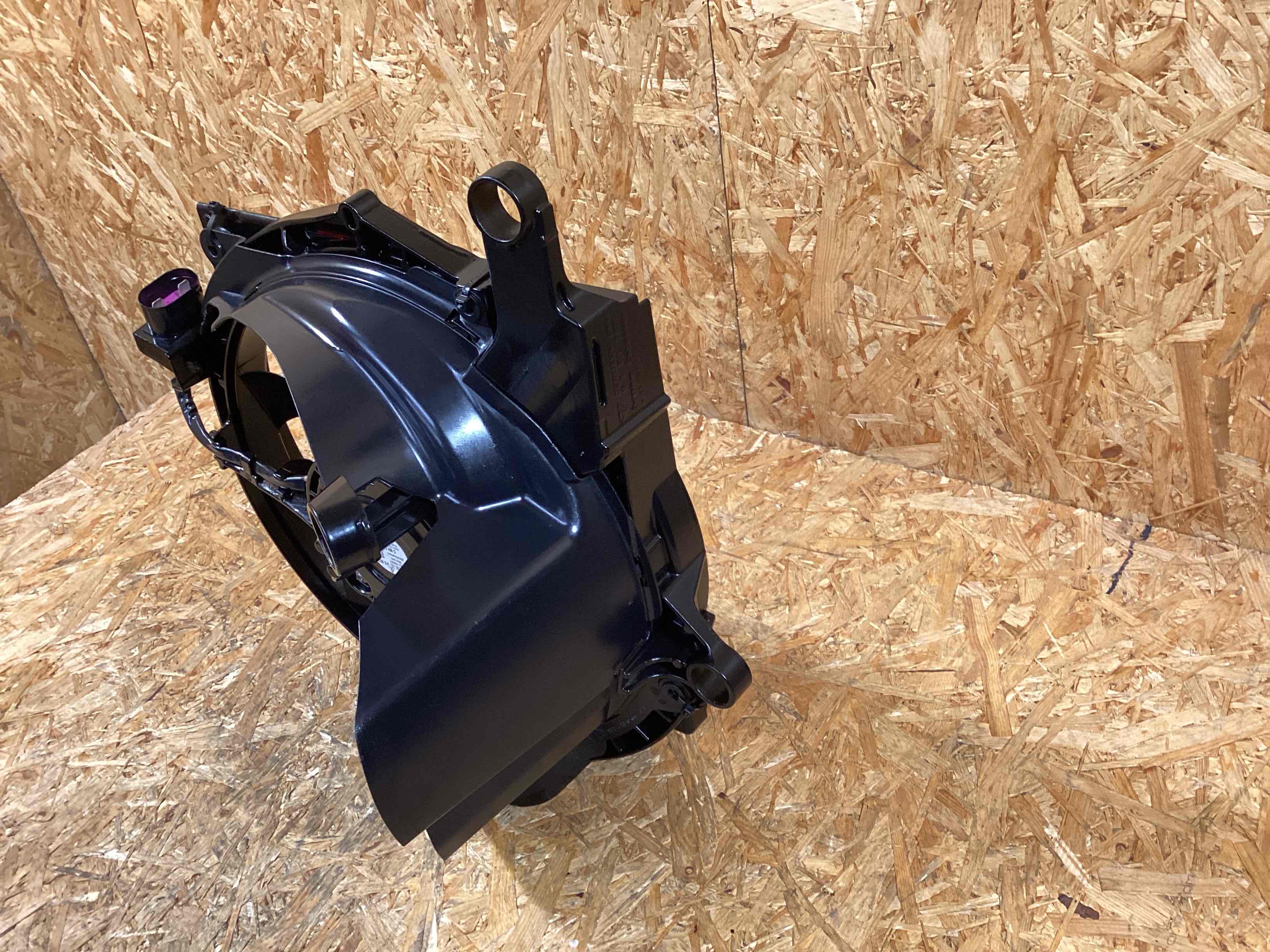 Вентилятор радиатора, вентиляторы Porsche Taycan 091225-106