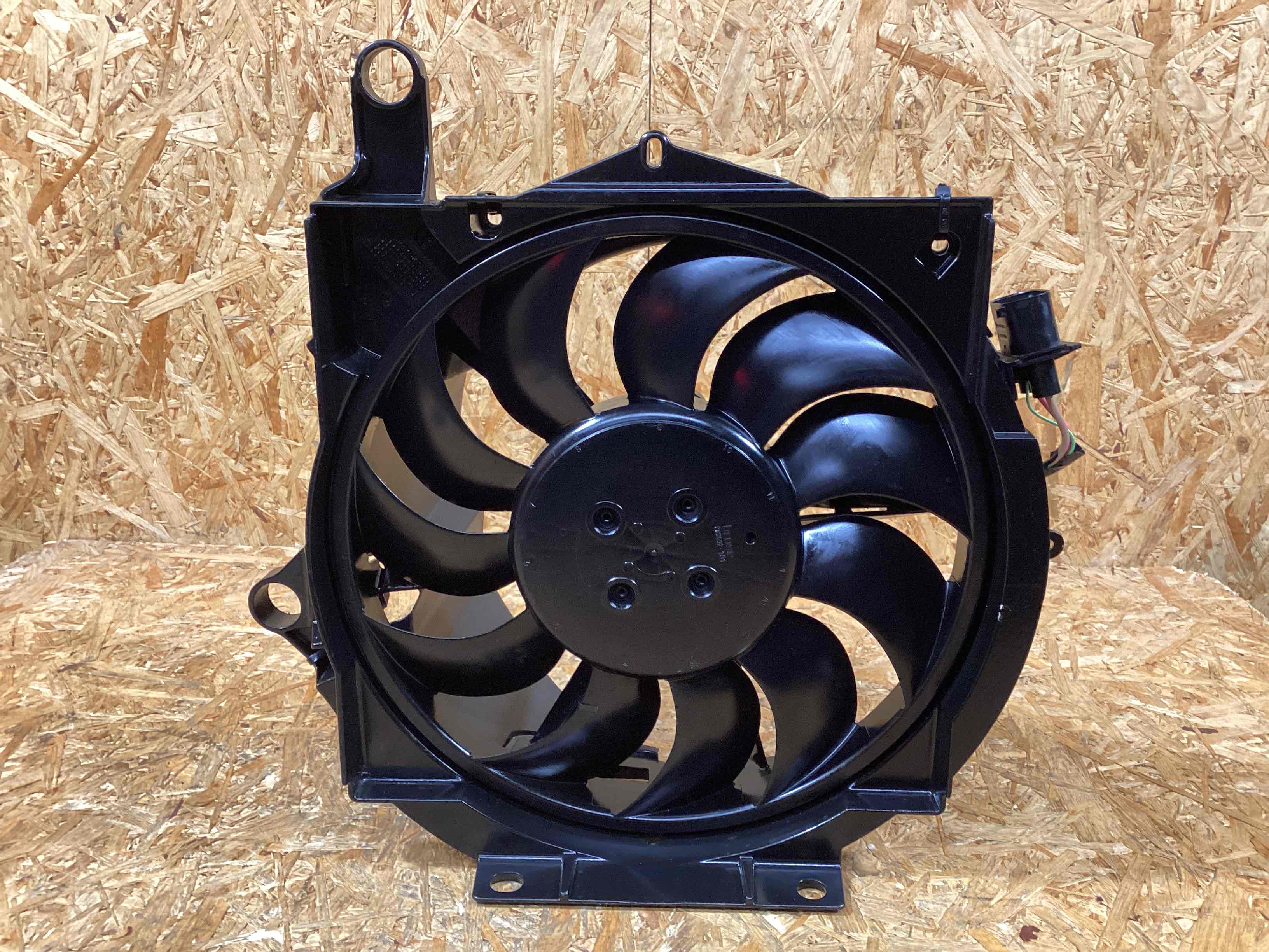 Вентилятор радиатора, вентиляторы Porsche Taycan 091225-106