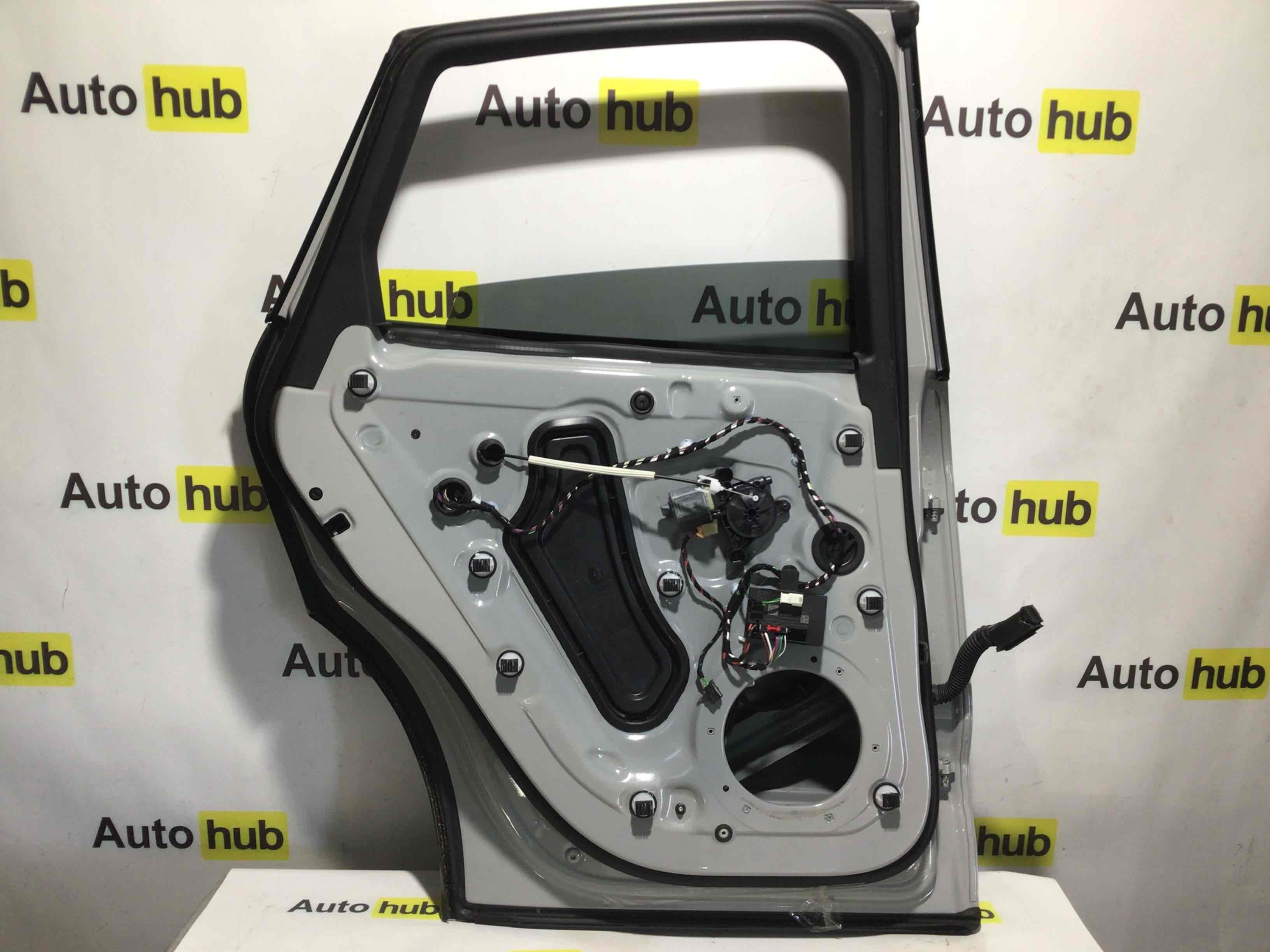 Дверь задняя левая Porsche Macan 100226-001