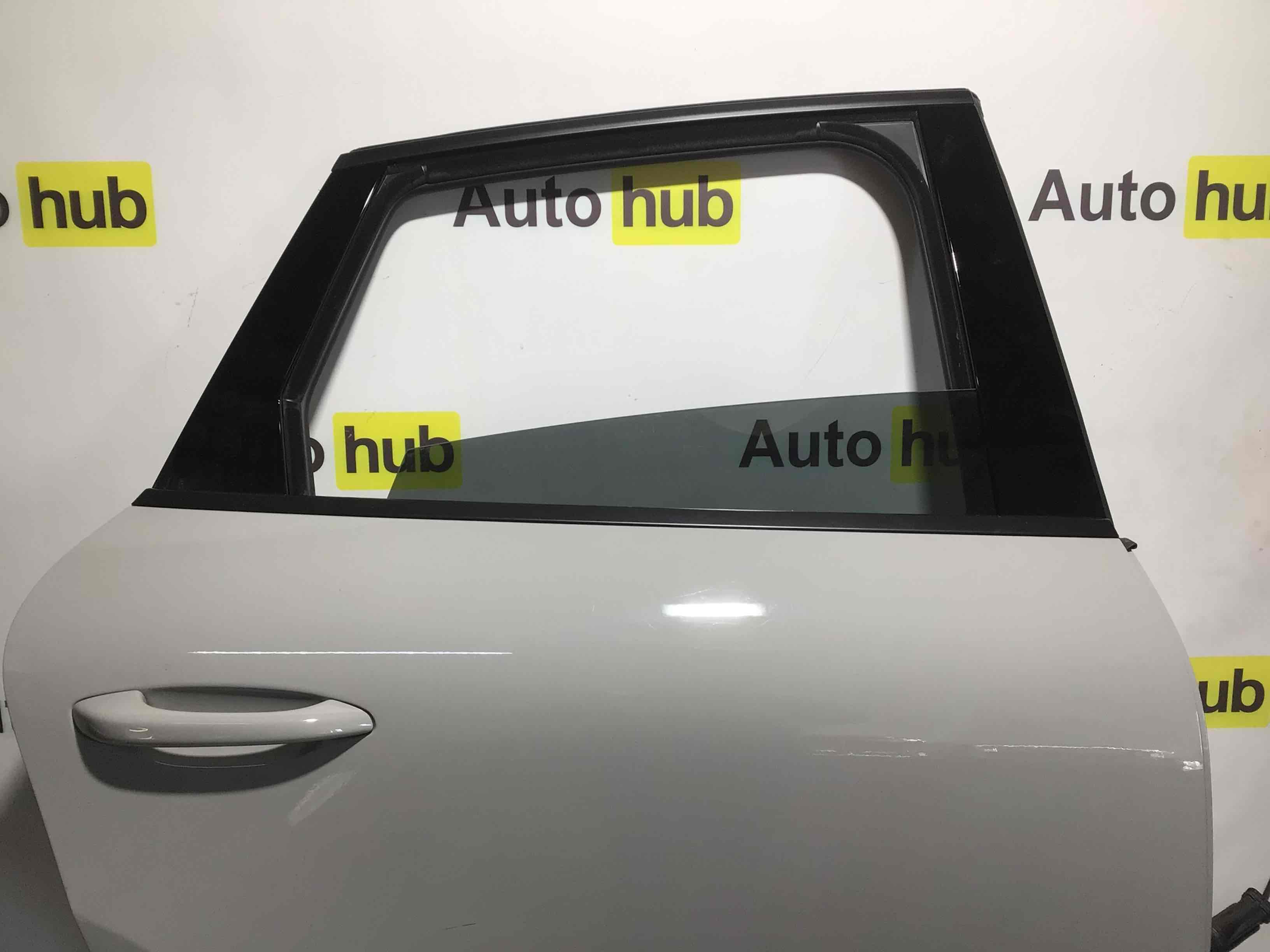 Дверь задняя правая Porsche Macan 100226-002