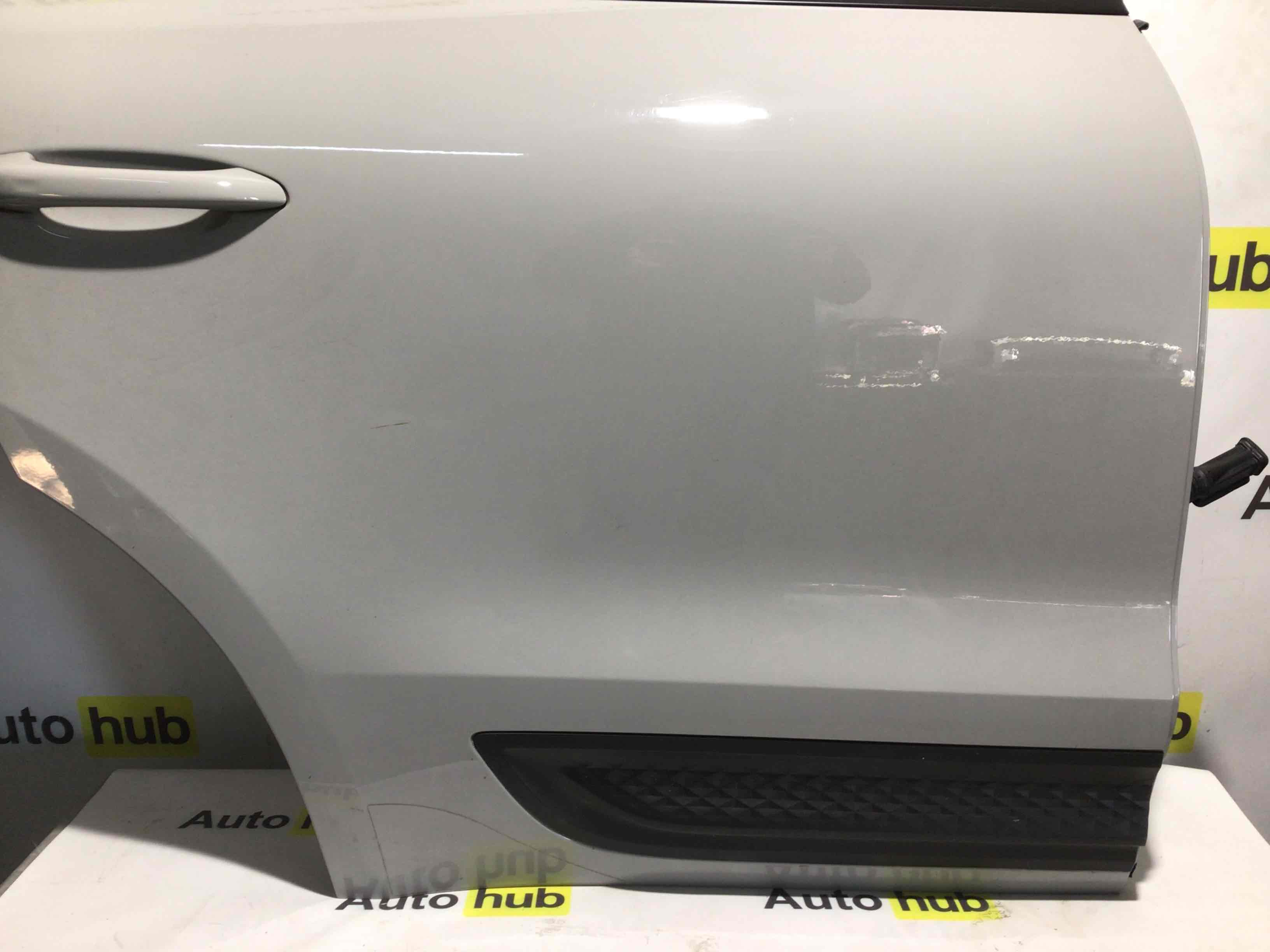 Дверь задняя правая Porsche Macan 100226-002