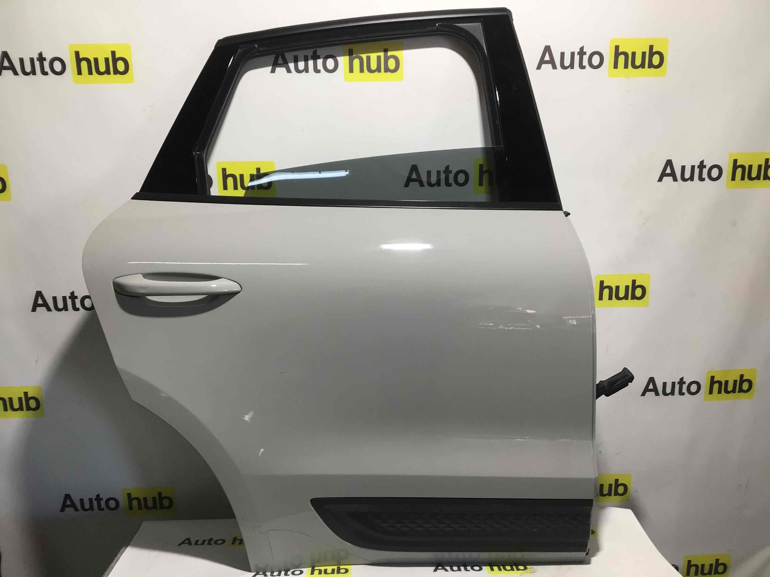 Дверь задняя правая Porsche Macan 100226-002