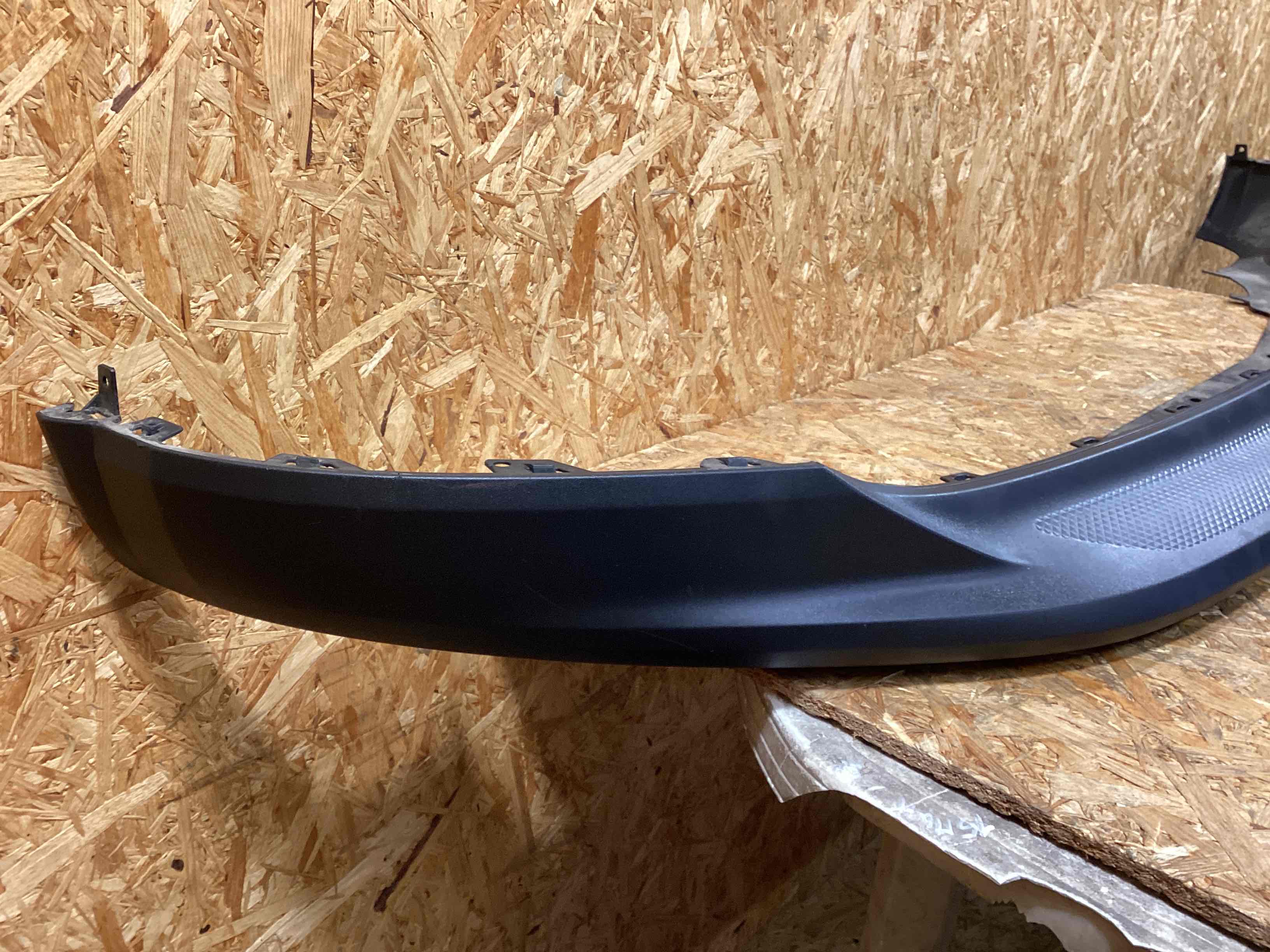 Юбка бампера нижняя Porsche Macan 100226-103