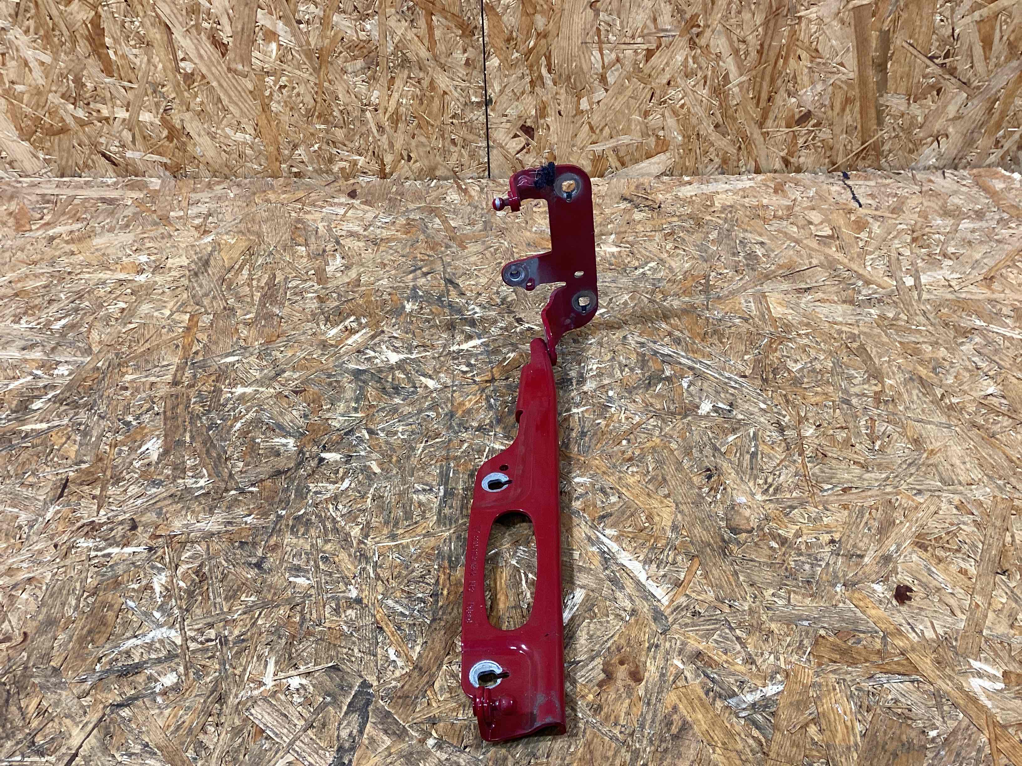 Петля (кронштейн) капота Porsche 911 100226-107