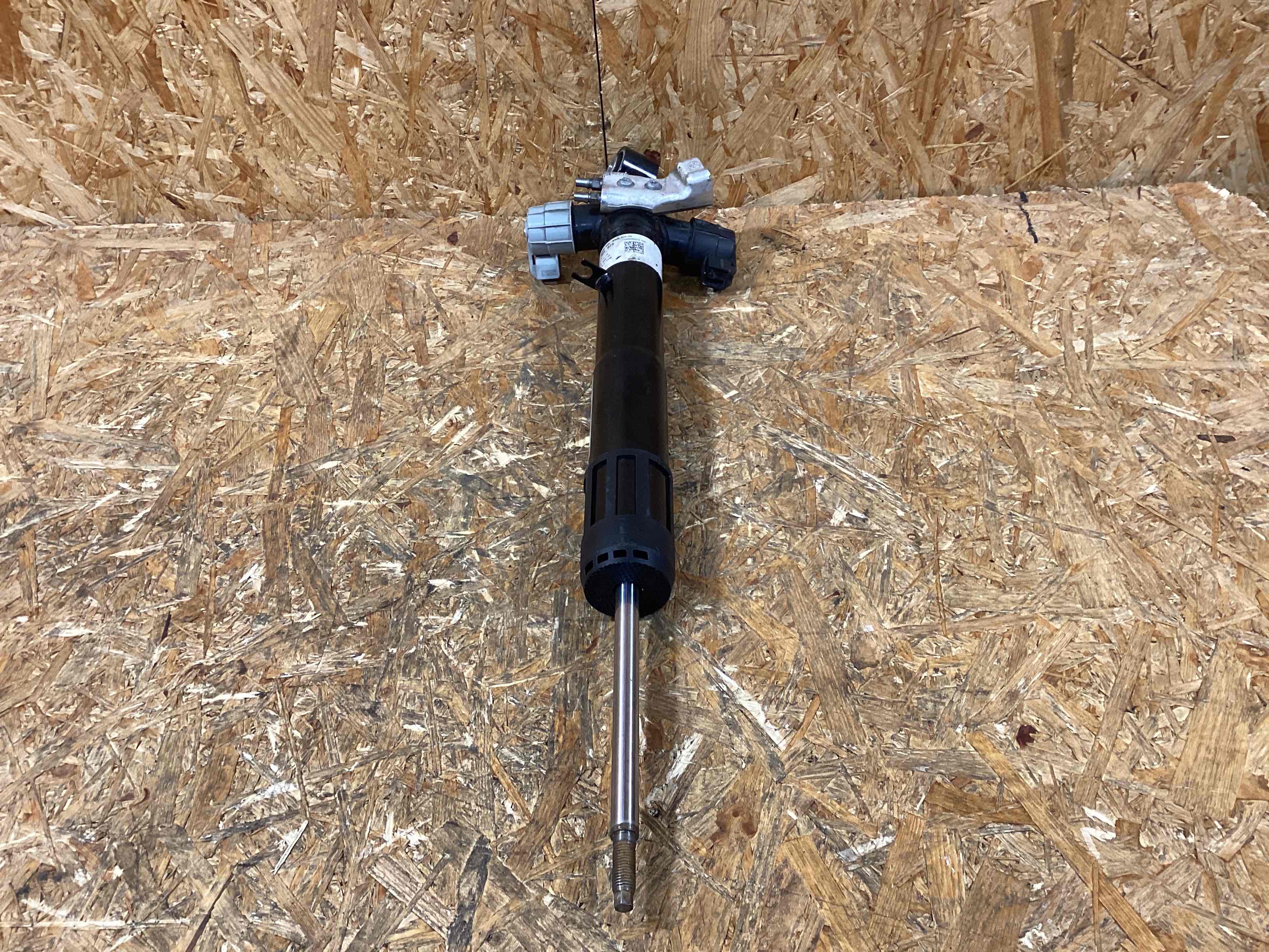 Амортизатор задний правый Porsche Taycan 100226-116