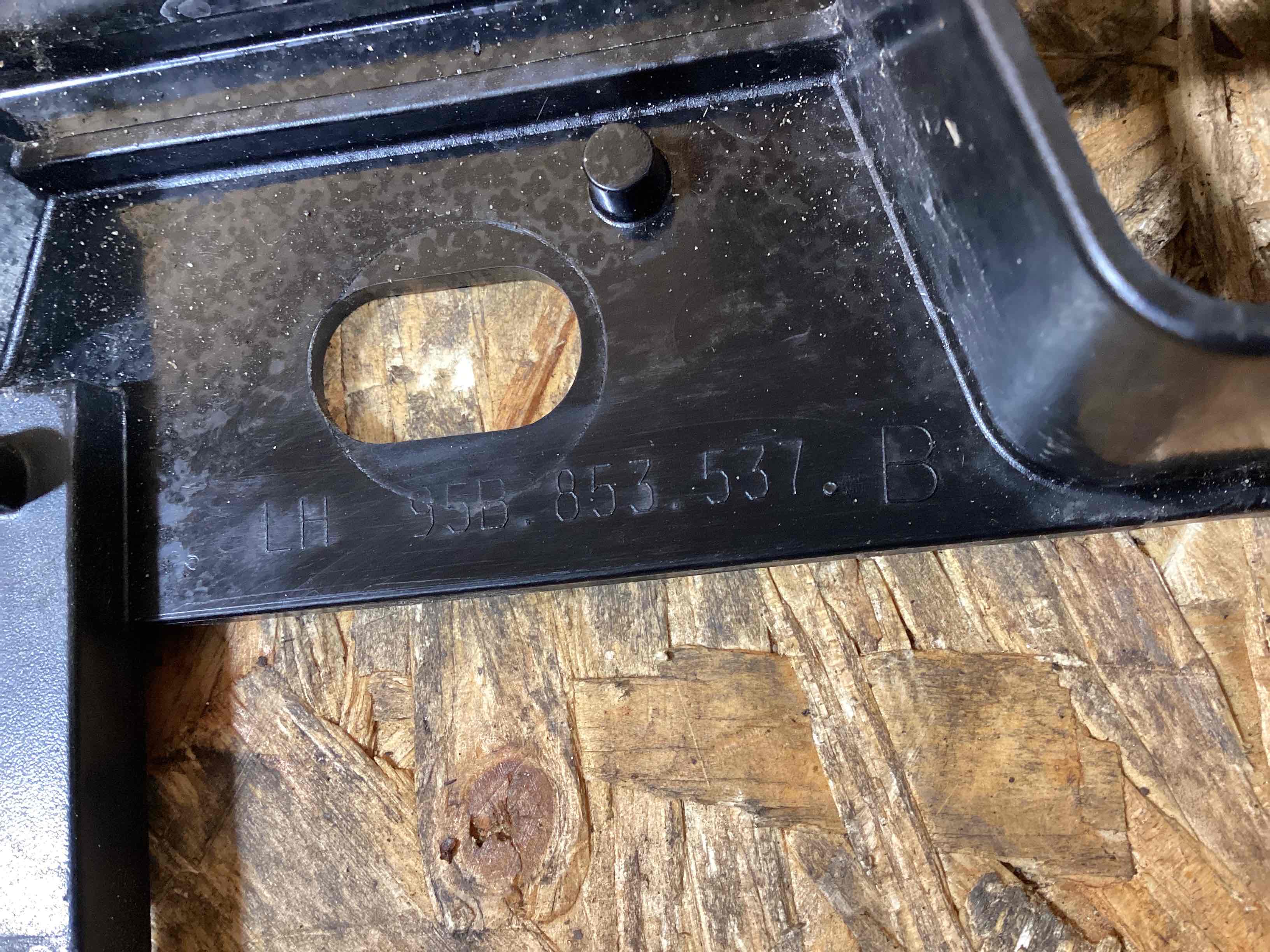 Крепление, кронштейн Porsche Macan 100226-121