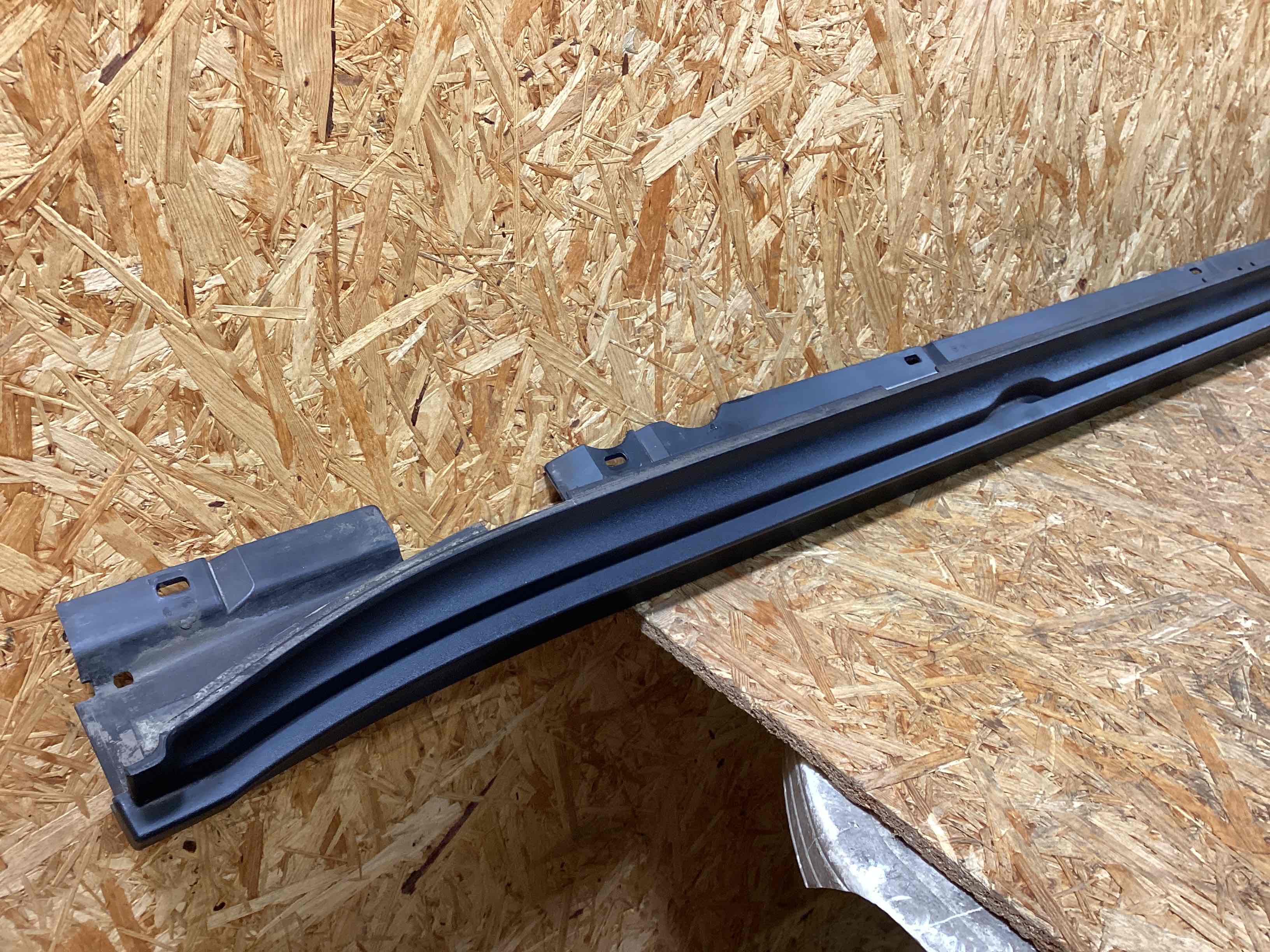 Порог правый Porsche Macan 100226-123