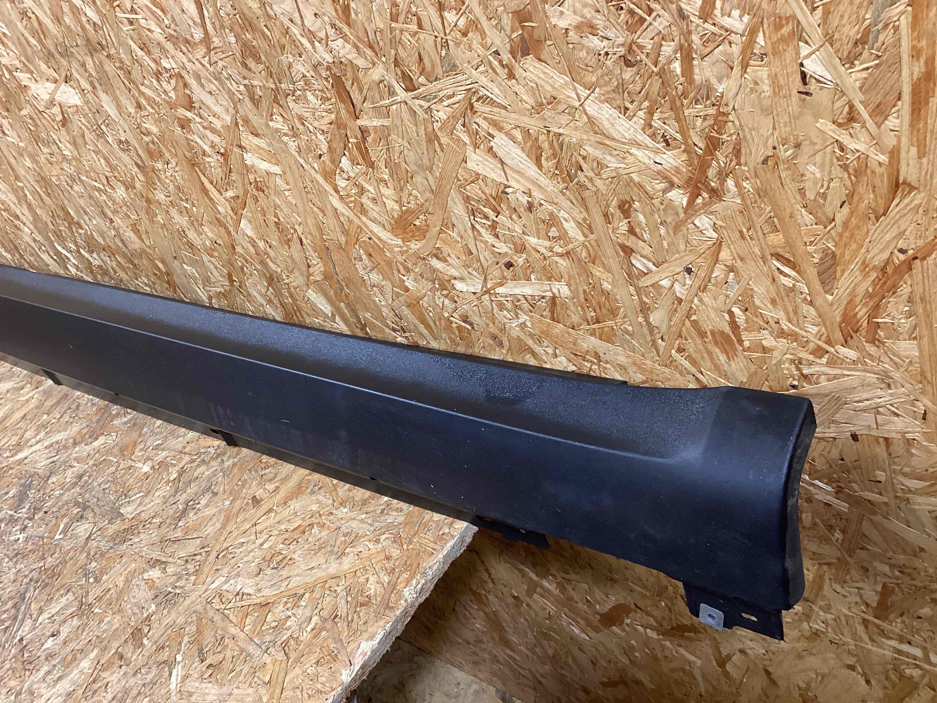 Порог правый Porsche Macan 100226-123