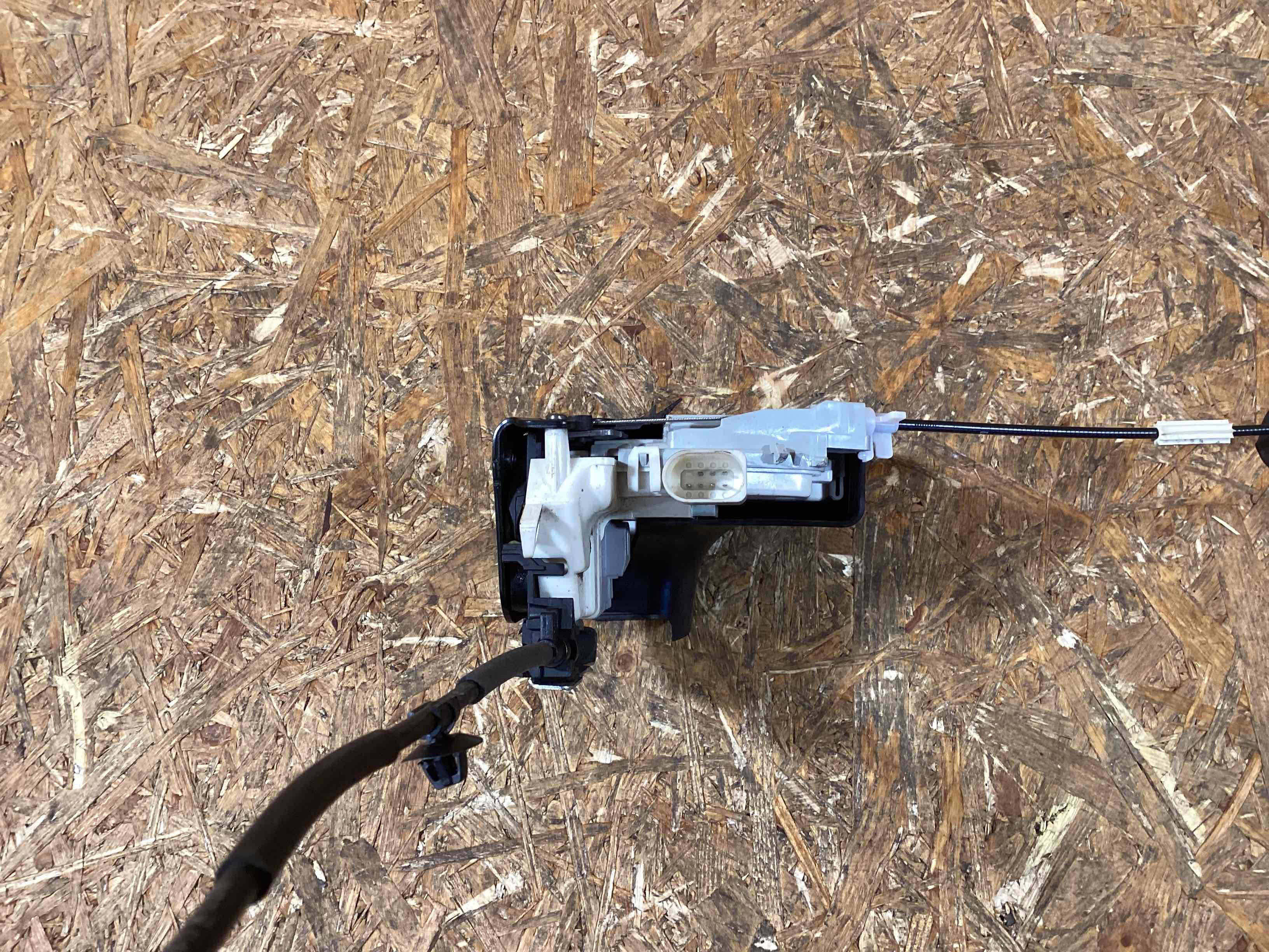 Замок двери передней левой Porsche 911 100326-106