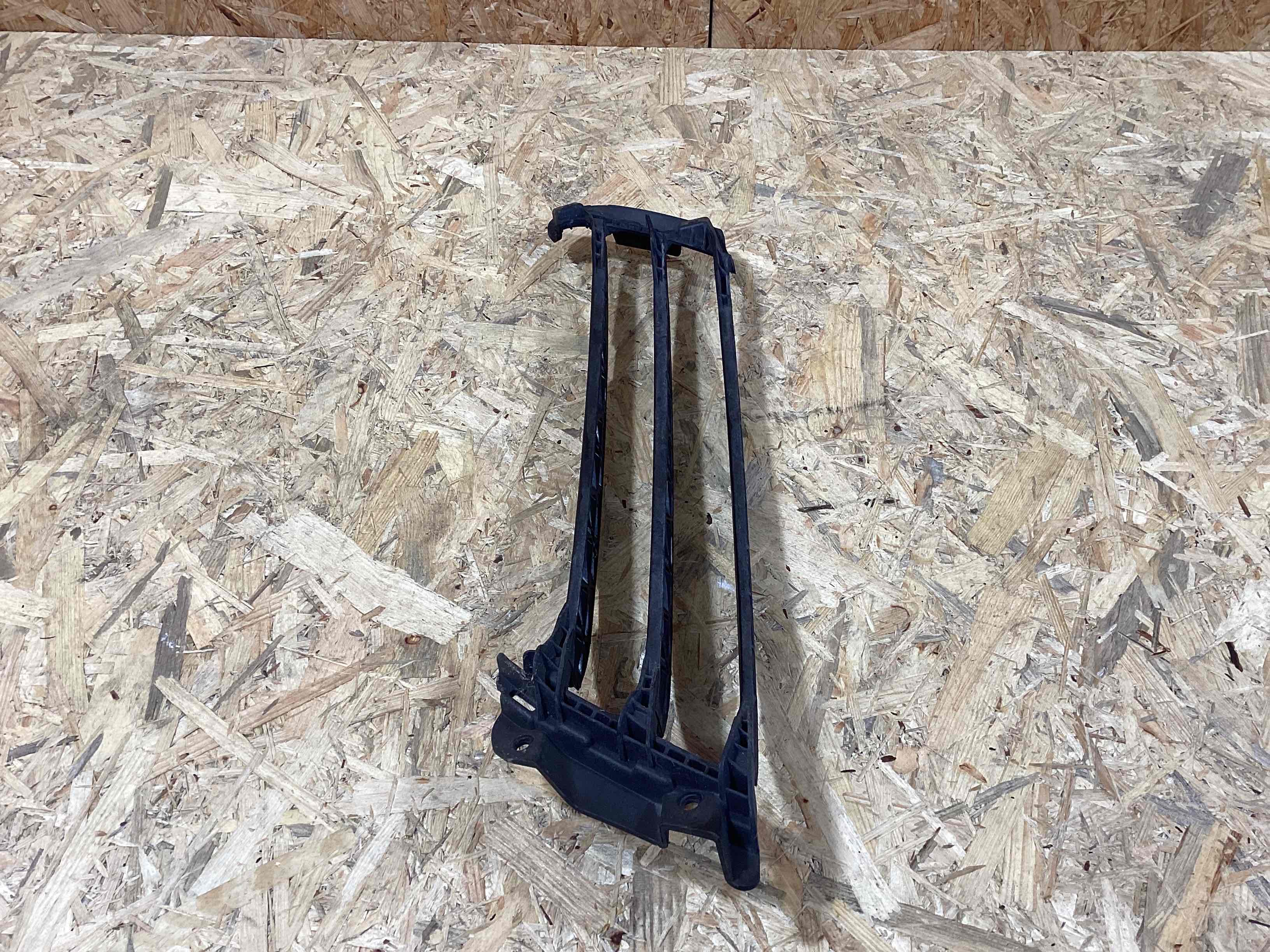 Заглушка, вставка (решетка) в бампер Porsche Boxster 718 100426-103