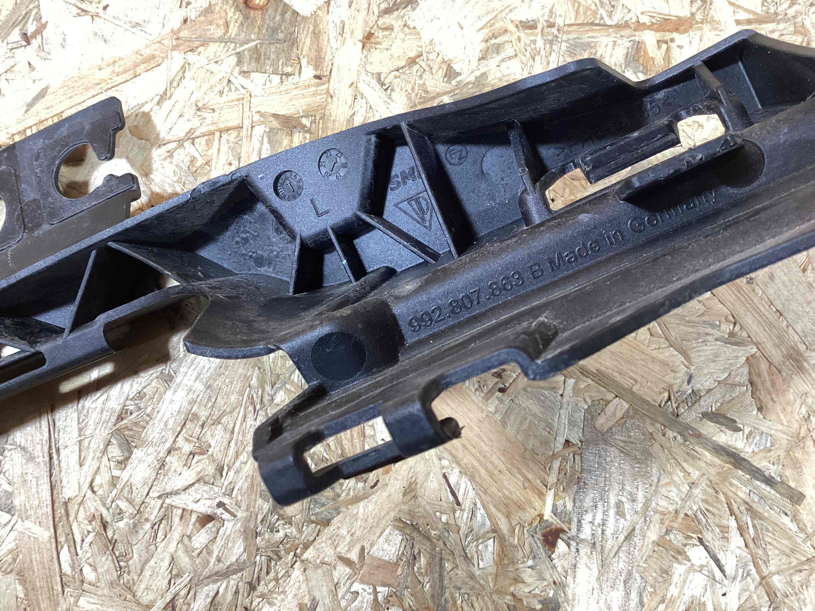 Крепление бампера Porsche 911 100426-105