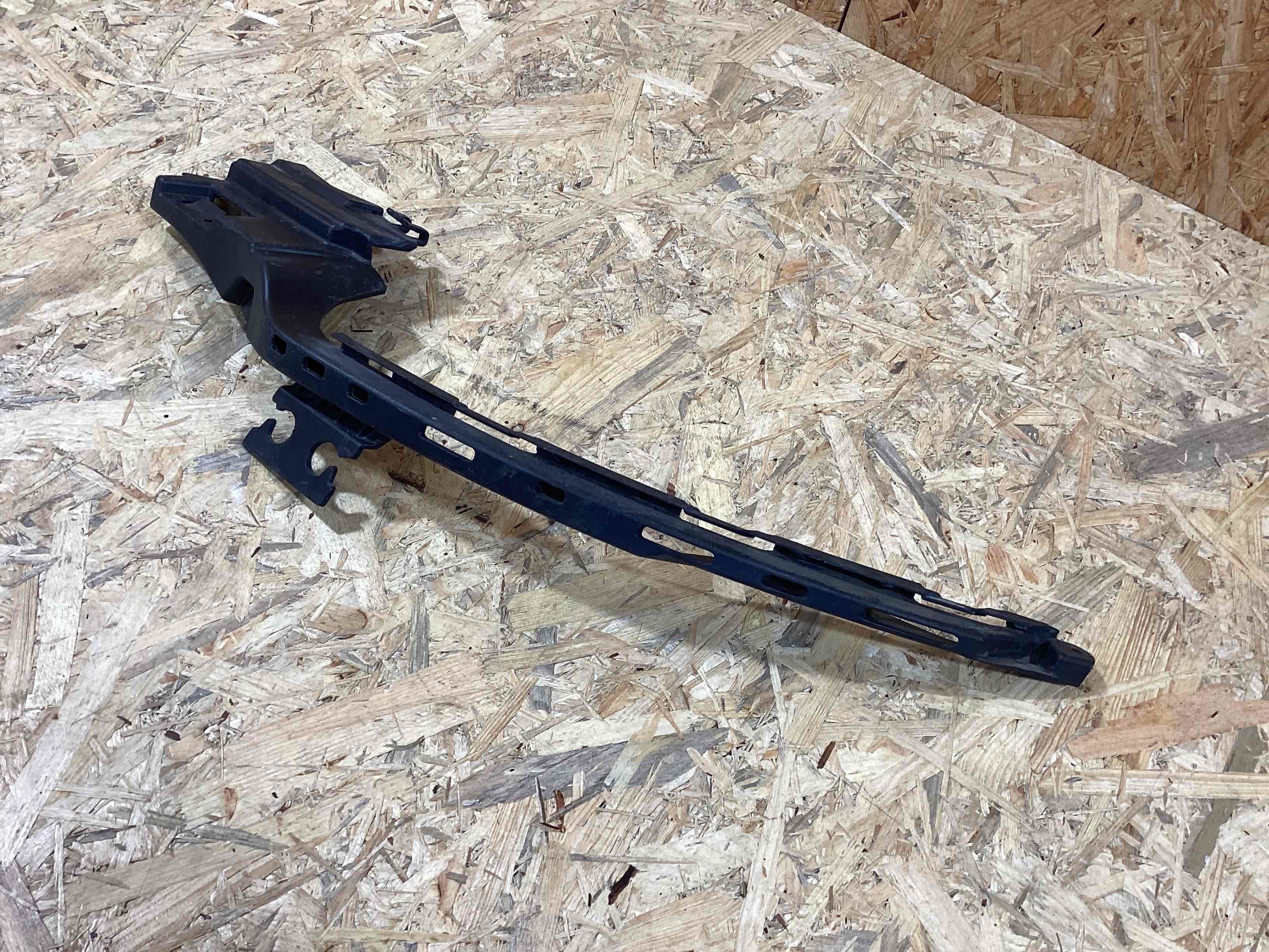 Крепление бампера Porsche 911 100426-106