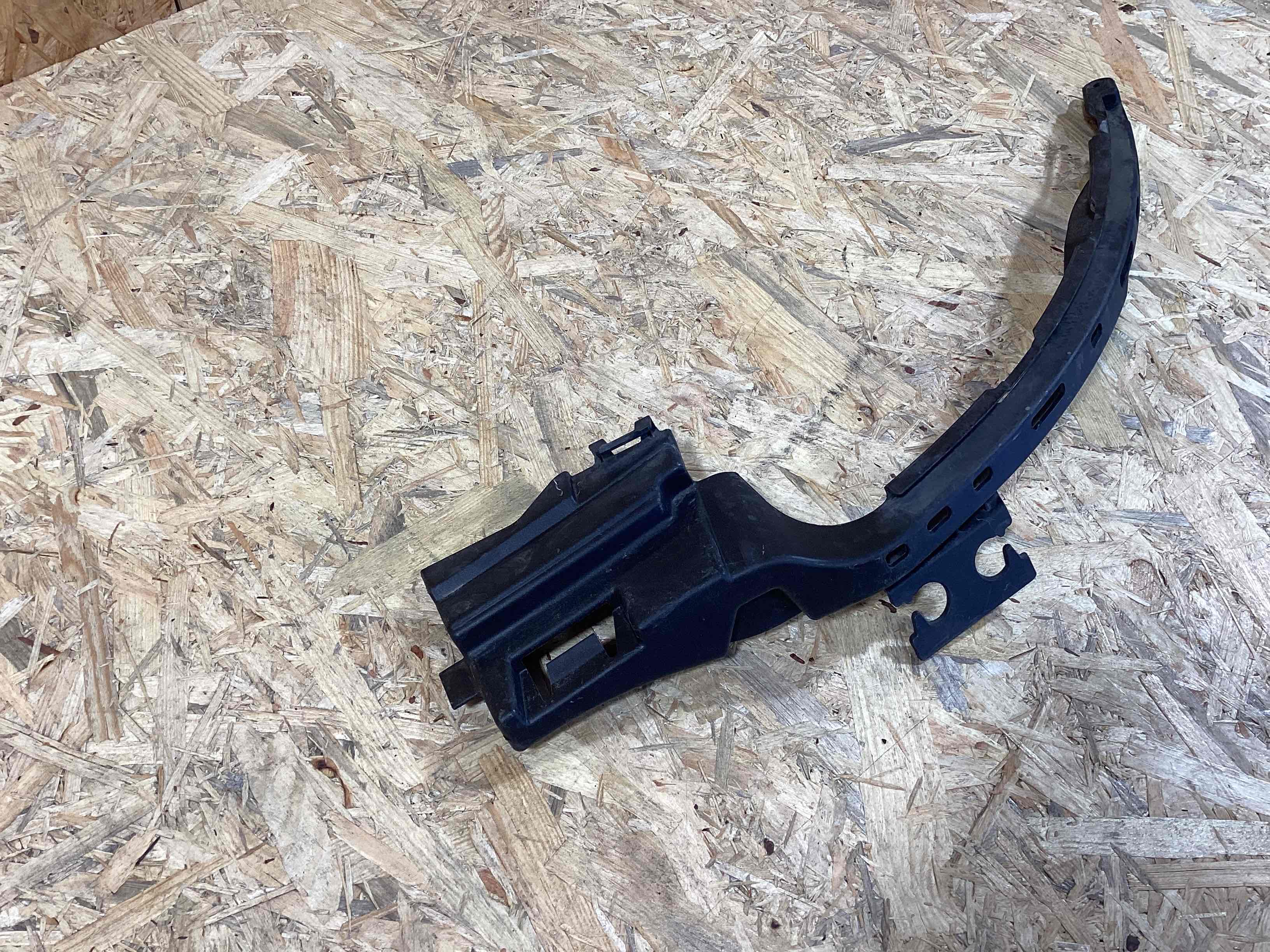 Крепление бампера Porsche 911 100426-106