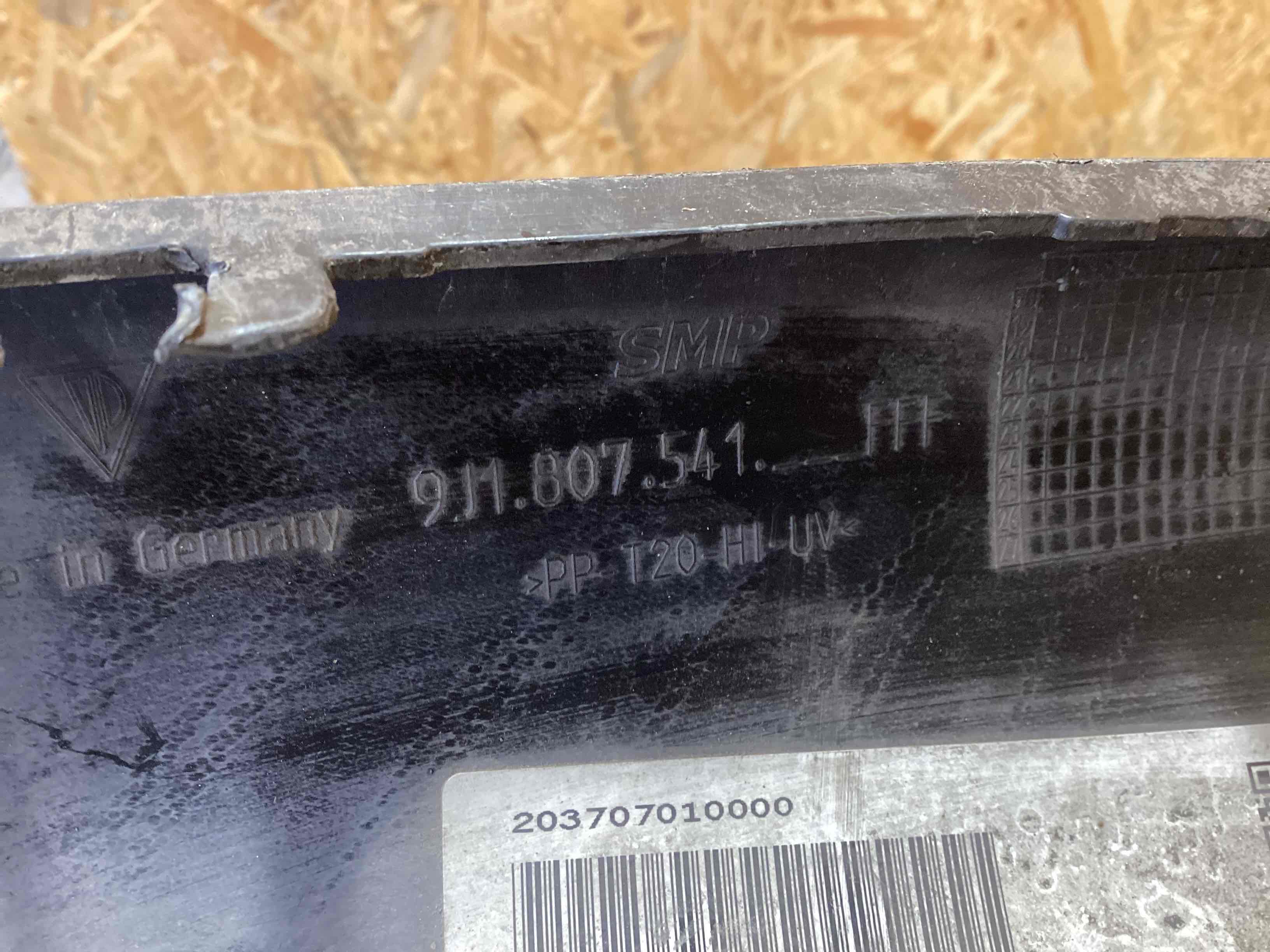 Юбка бампера нижняя Porsche Taycan 100426-115