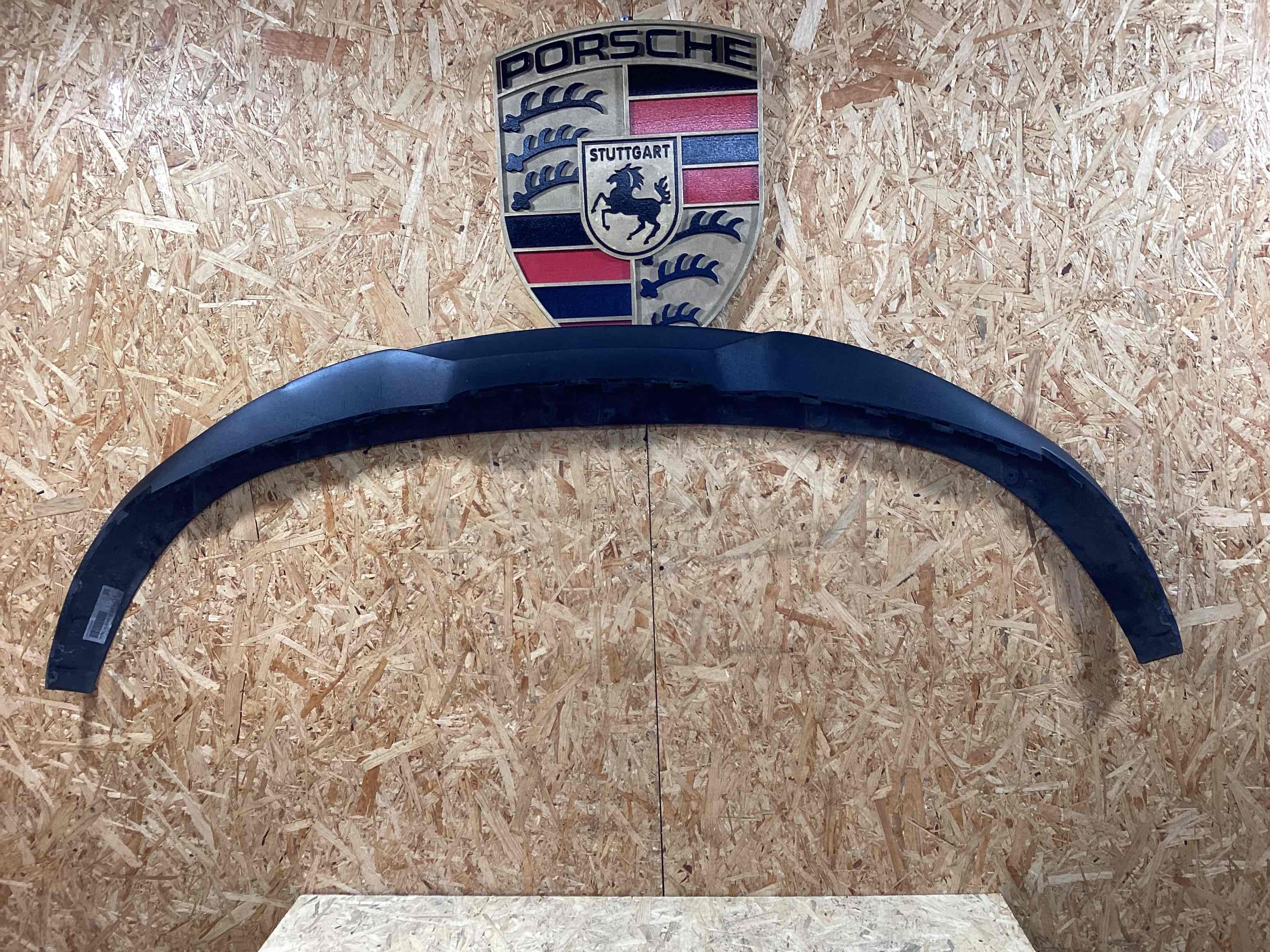 Юбка бампера нижняя Porsche Taycan 100426-115