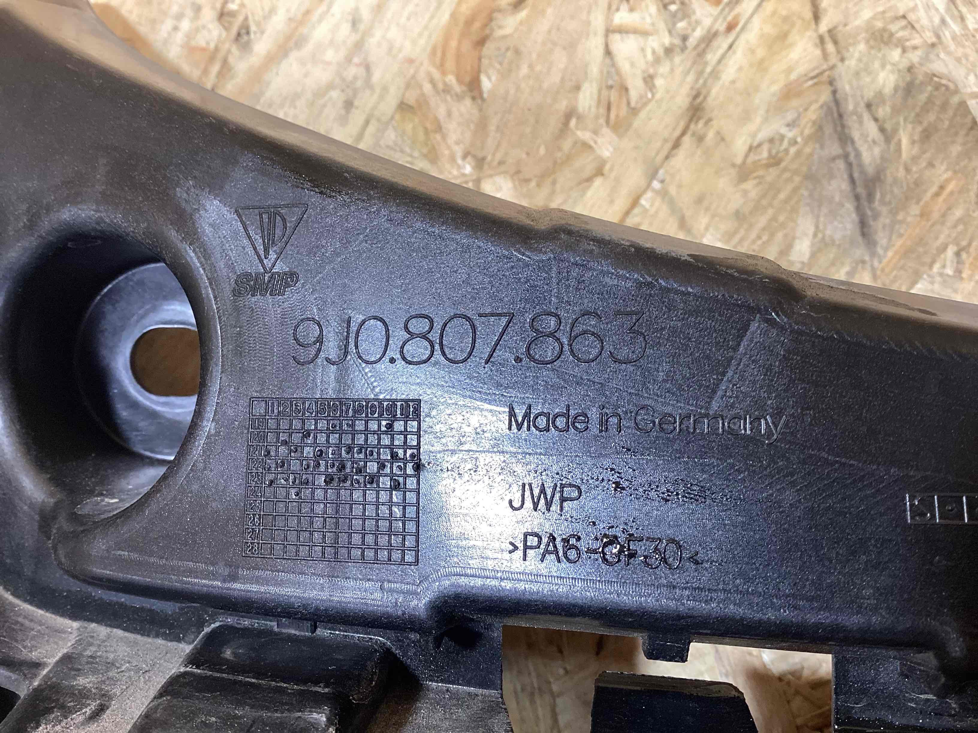 Крепление бампера Porsche Taycan 100626-108